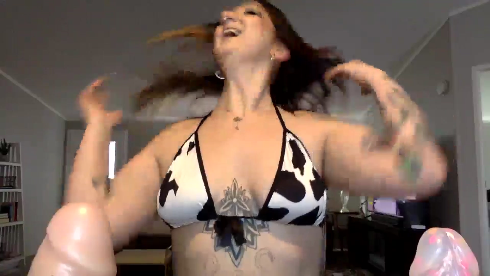 Gallery image thumbnail from ThorneXo's myfreecams stream on, 07/19/2024, 22:56 image 6 of 20