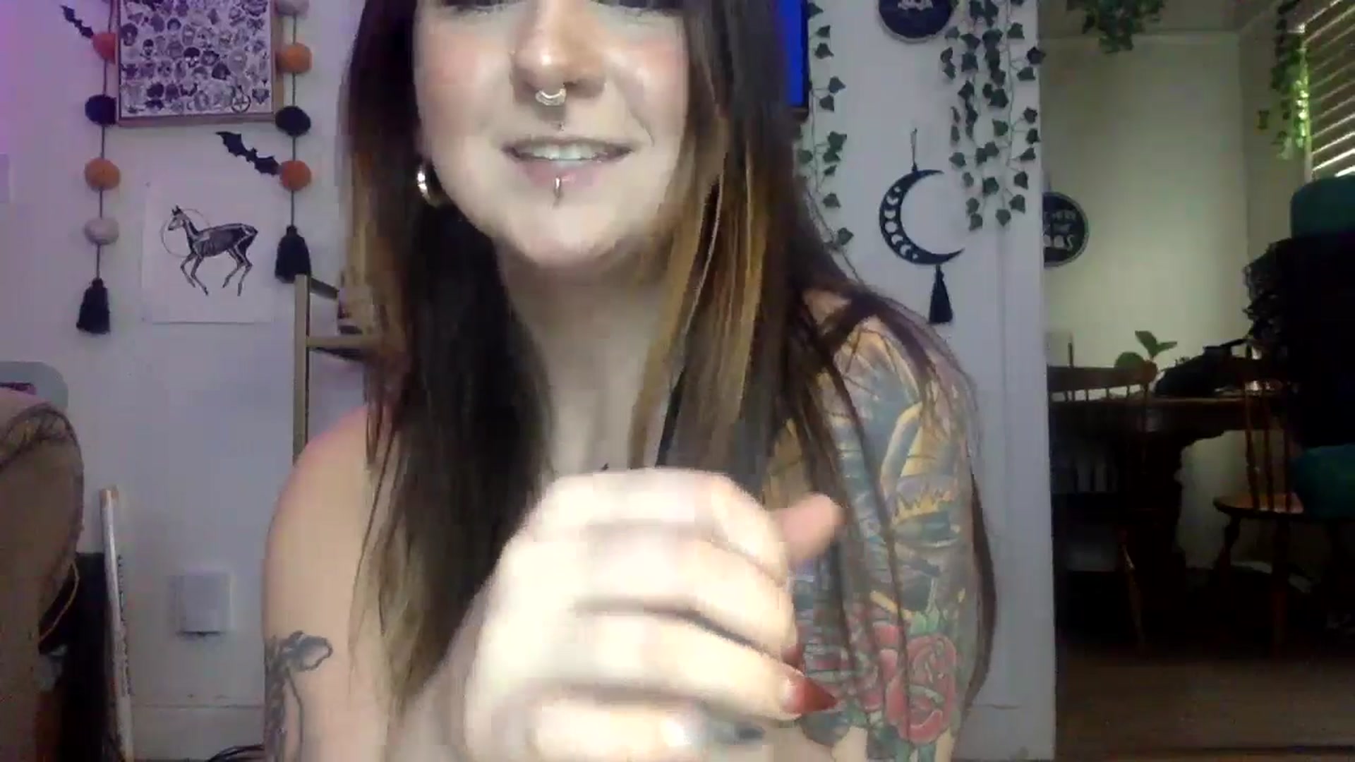 Gallery image thumbnail from ThorneXo's myfreecams stream on, 10/01/2024, 20:01 image 12 of 20