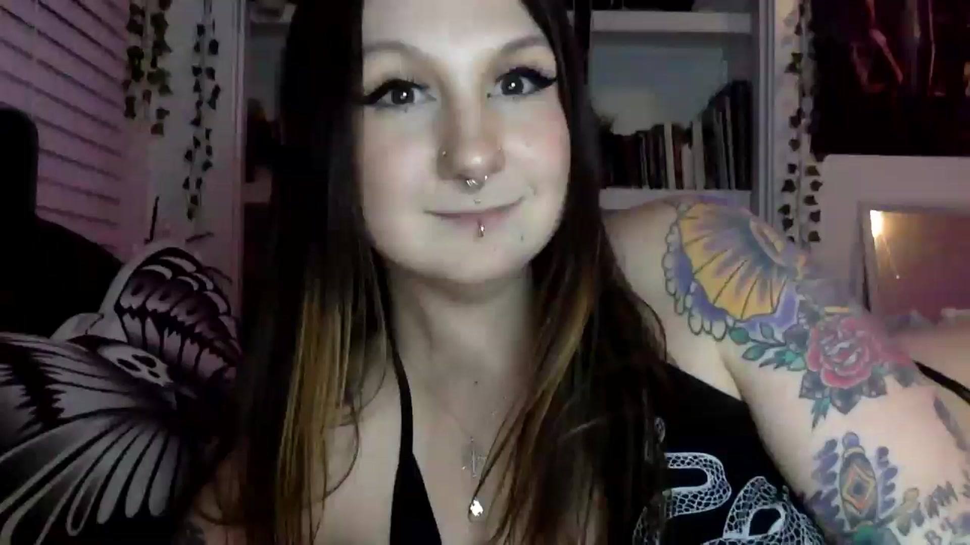 Gallery image thumbnail from ThorneXo's myfreecams stream on, 01/05/2025, 02:30 image 7 of 20