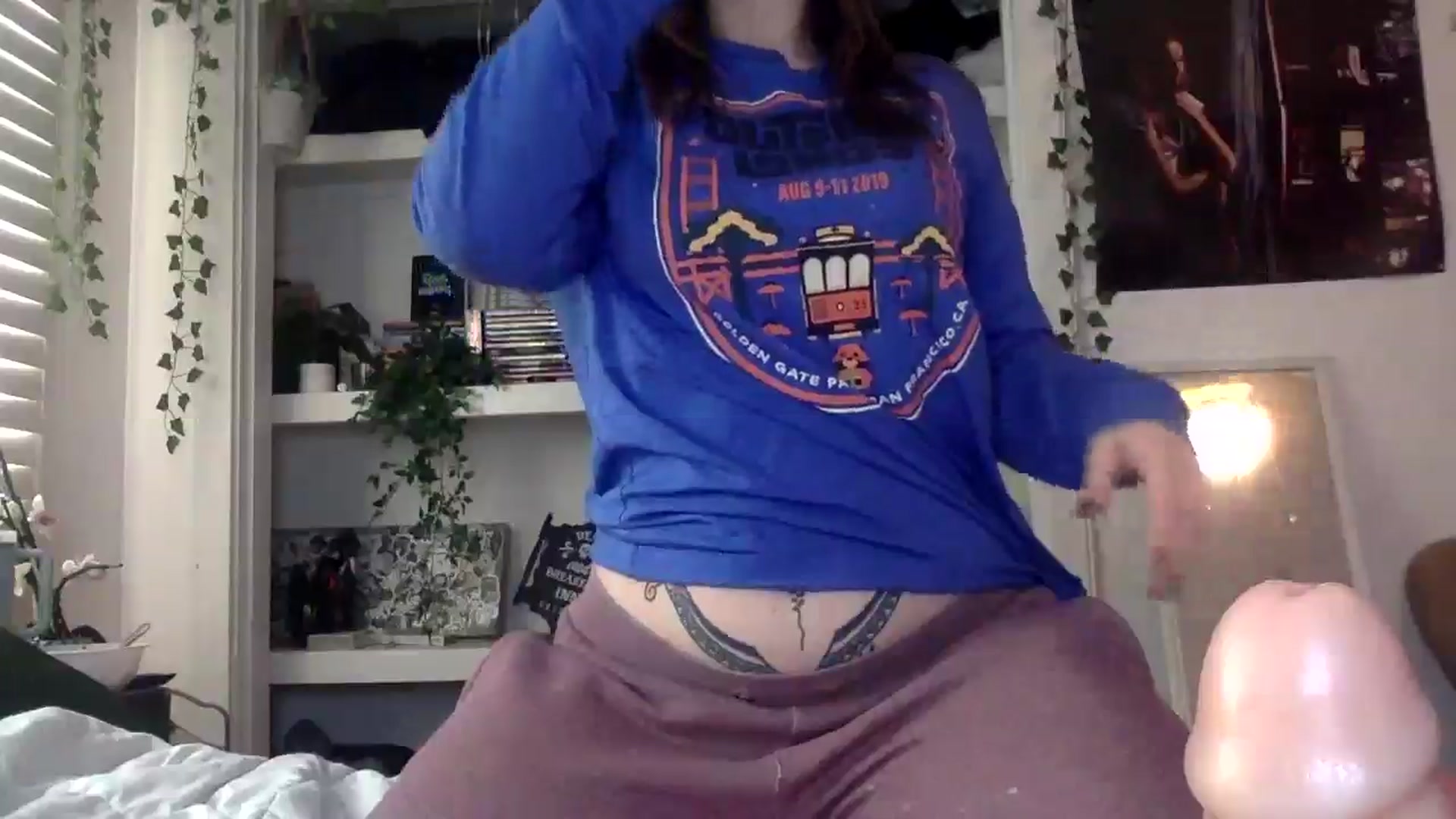 Gallery image thumbnail from ThorneXo's myfreecams stream on, 01/30/2025, 16:37 image 3 of 20