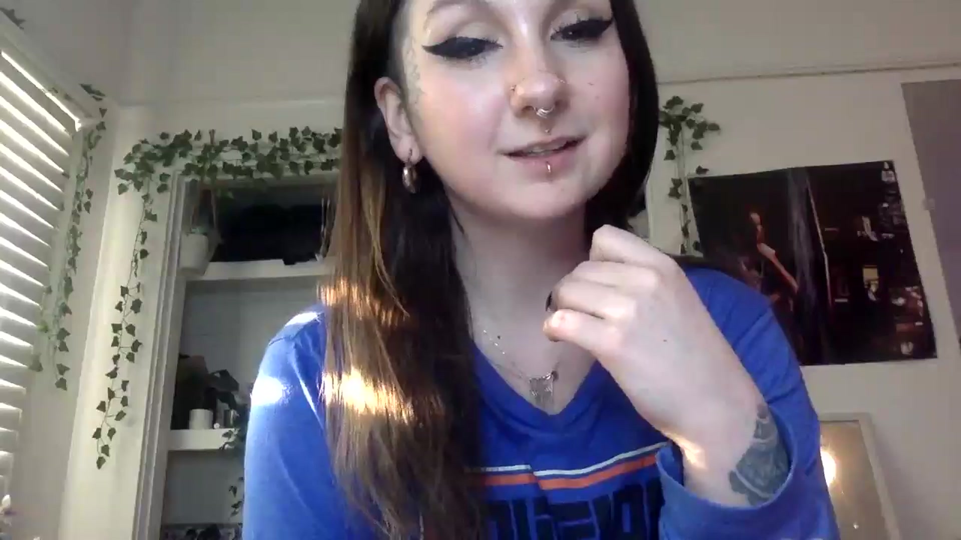 Gallery image thumbnail from ThorneXo's myfreecams stream on, 01/30/2025, 16:37 image 5 of 20