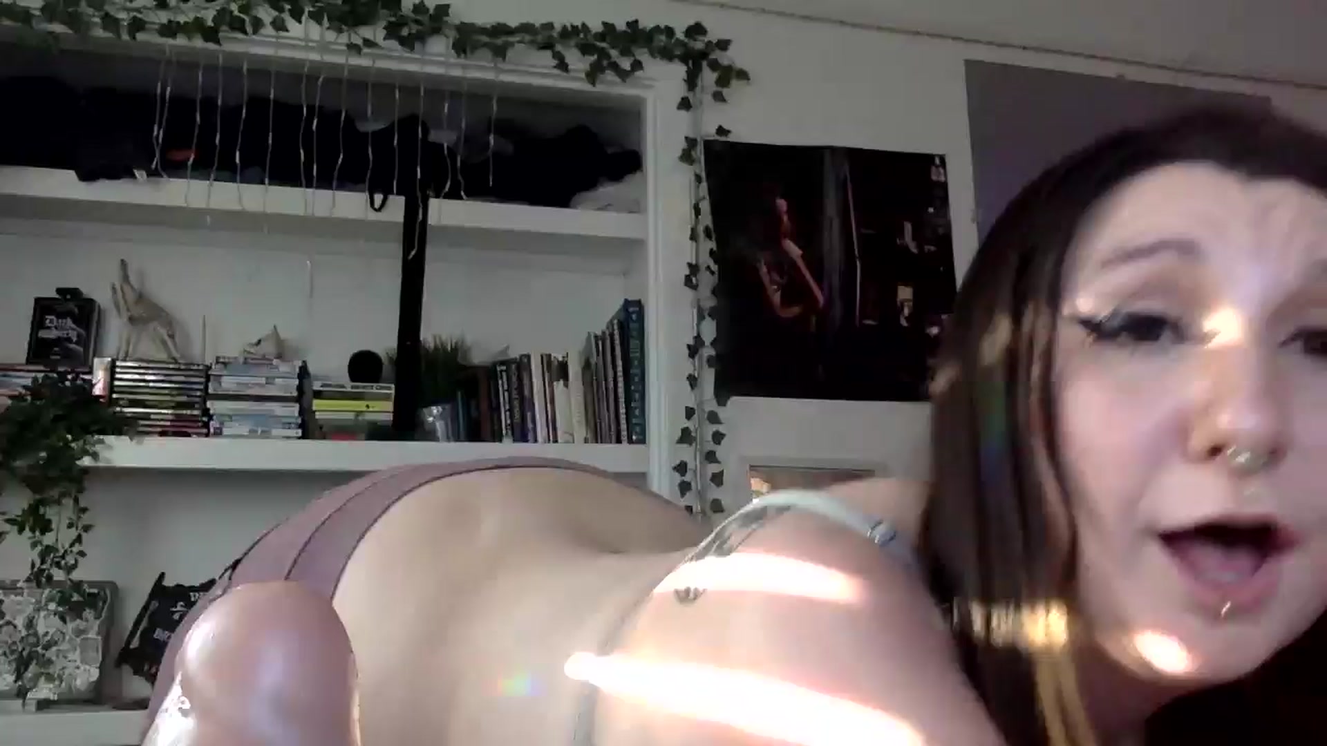 Gallery image thumbnail from ThorneXo's myfreecams stream on, 01/30/2025, 17:01 image 9 of 20