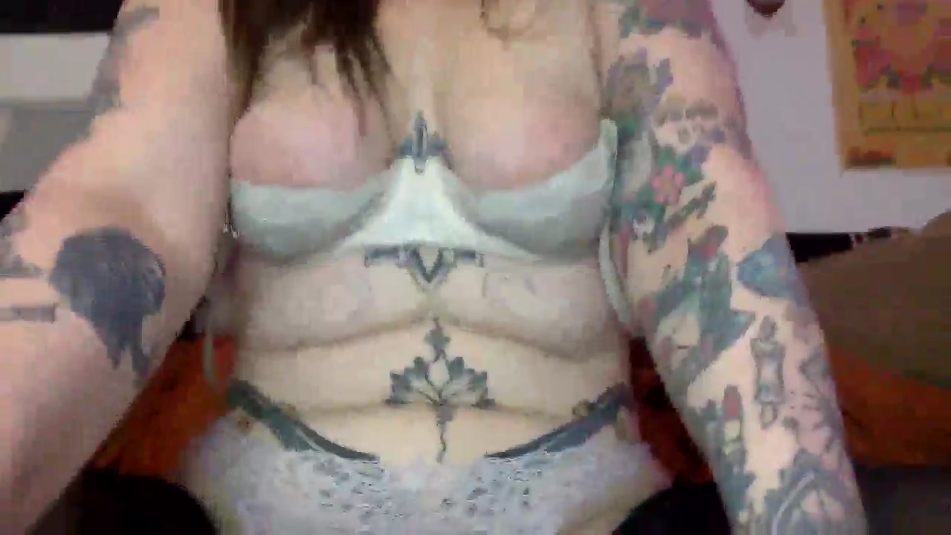 Gallery image thumbnail from ThorneXo's myfreecams stream on, 02/28/2025, 24:14 image 13 of 20