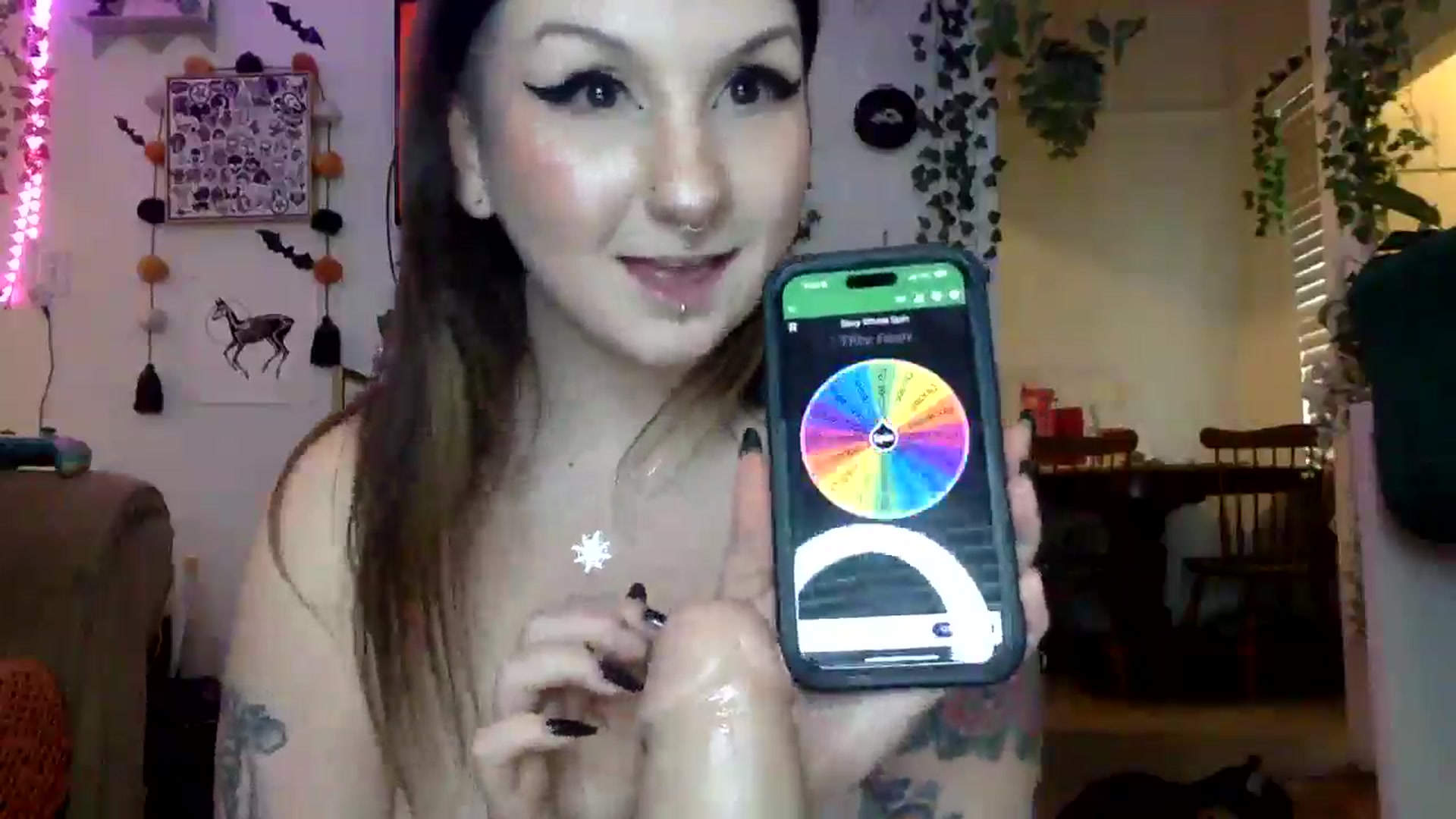 Gallery image thumbnail from ThorneXo's myfreecams stream on, 02/28/2025, 24:14 image 6 of 20