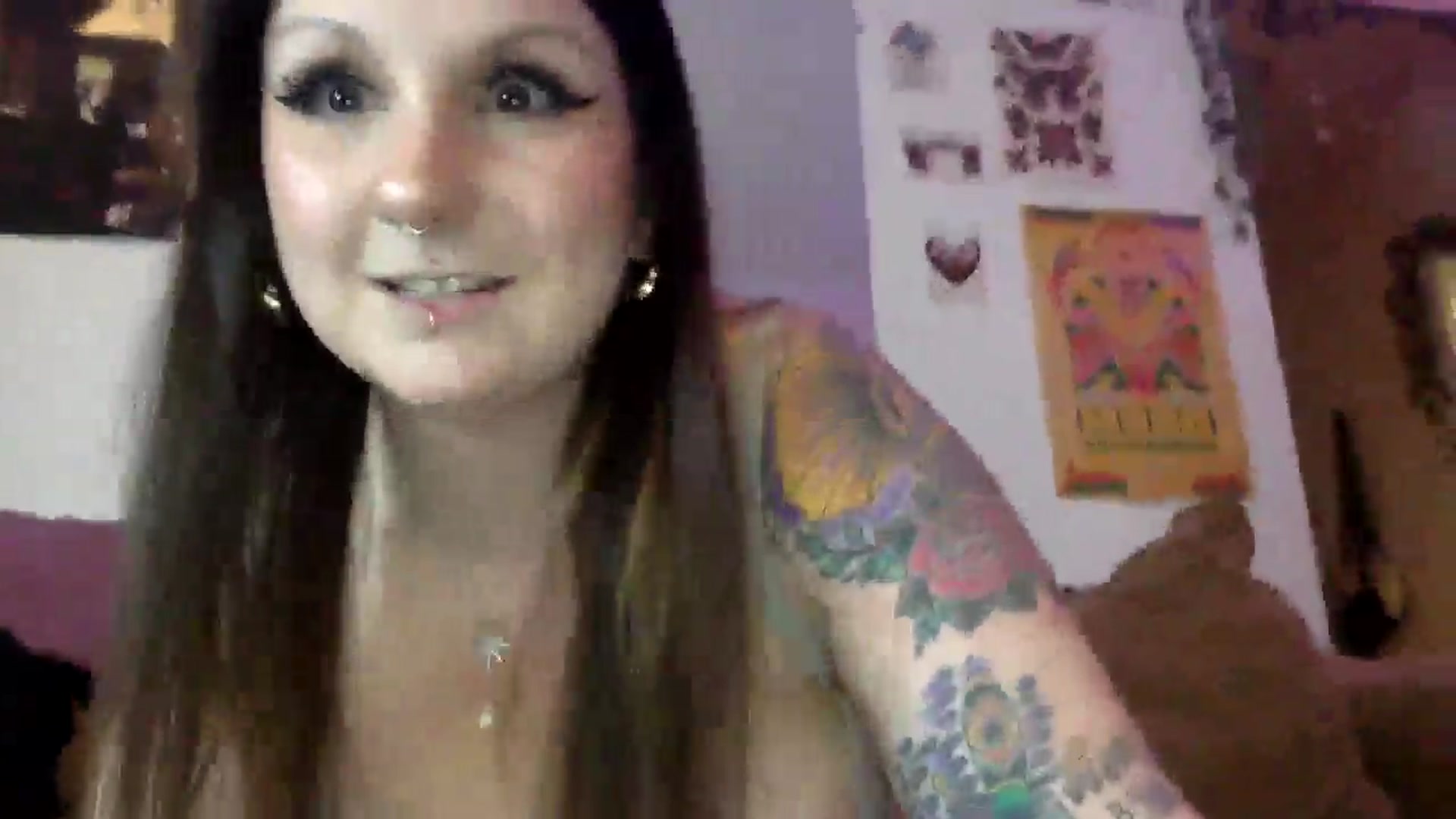 Gallery image thumbnail from ThorneXo's myfreecams stream on, 05/28/2025, 24:00 image 18 of 20