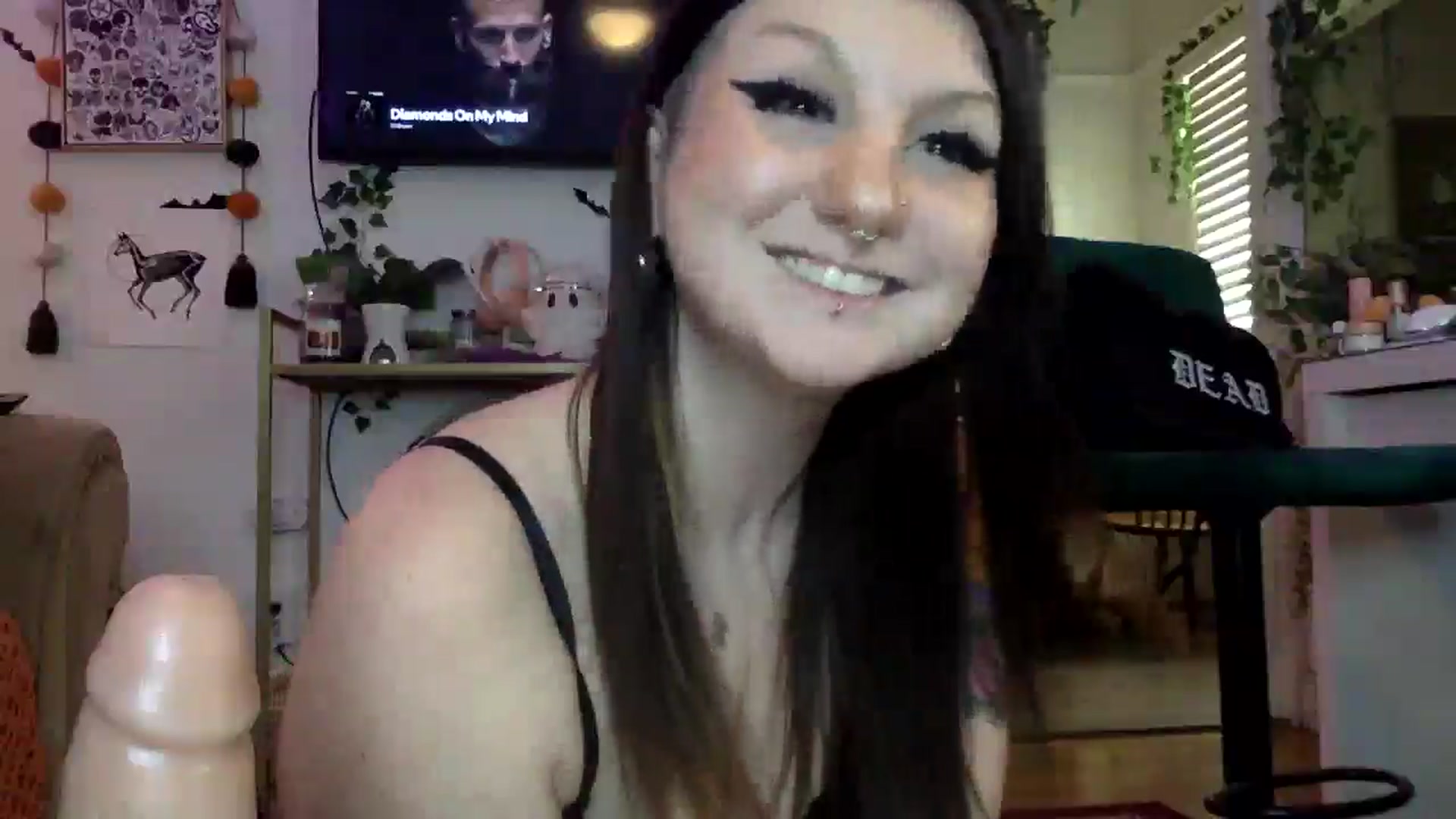 Gallery image thumbnail from ThorneXo's myfreecams stream on, 05/28/2025, 23:24 image 10 of 20