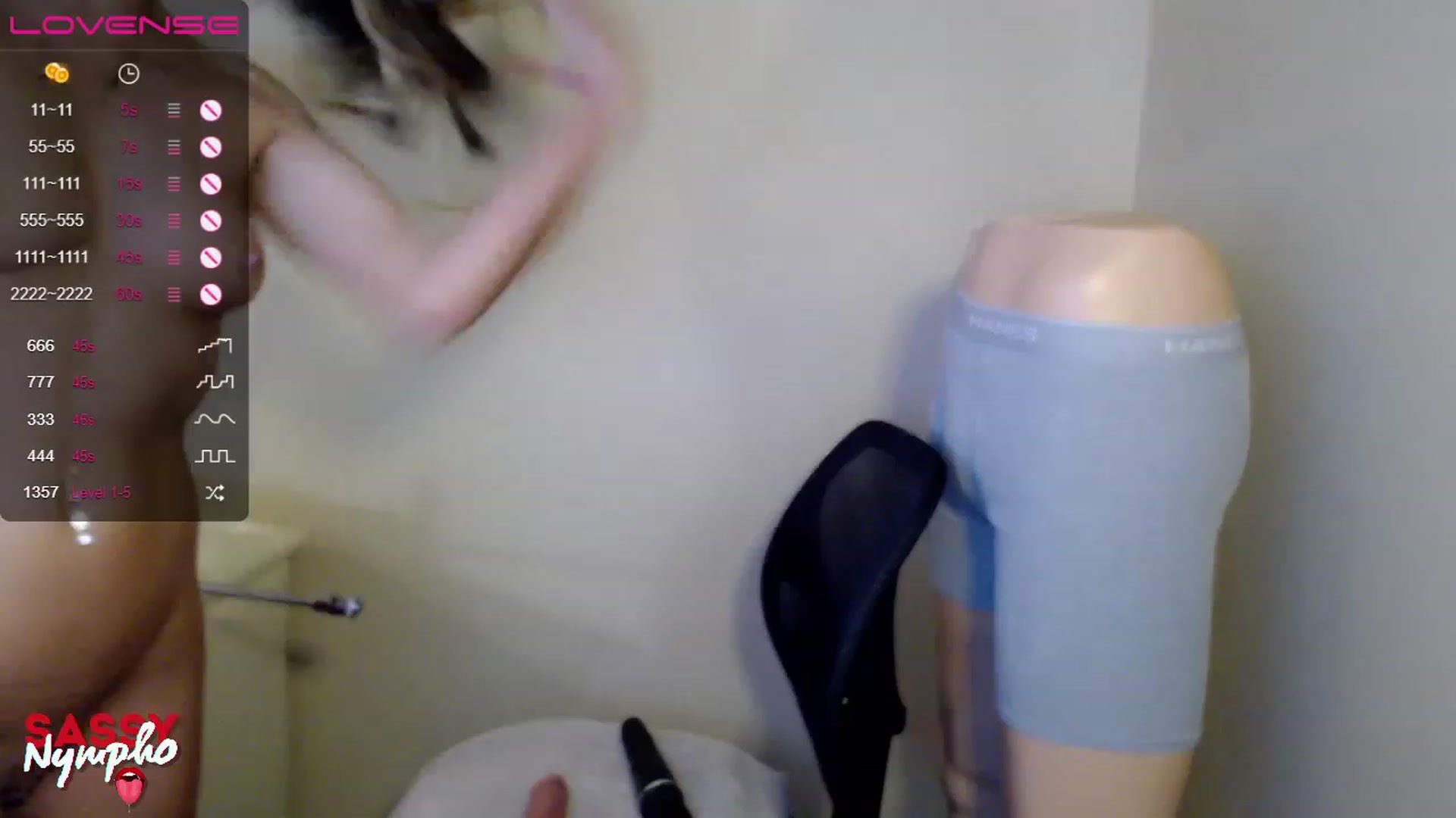 Gallery image thumbnail from Throat_GoatXx's myfreecams stream on, 04/15/2023, 17:09 image 17 of 20
