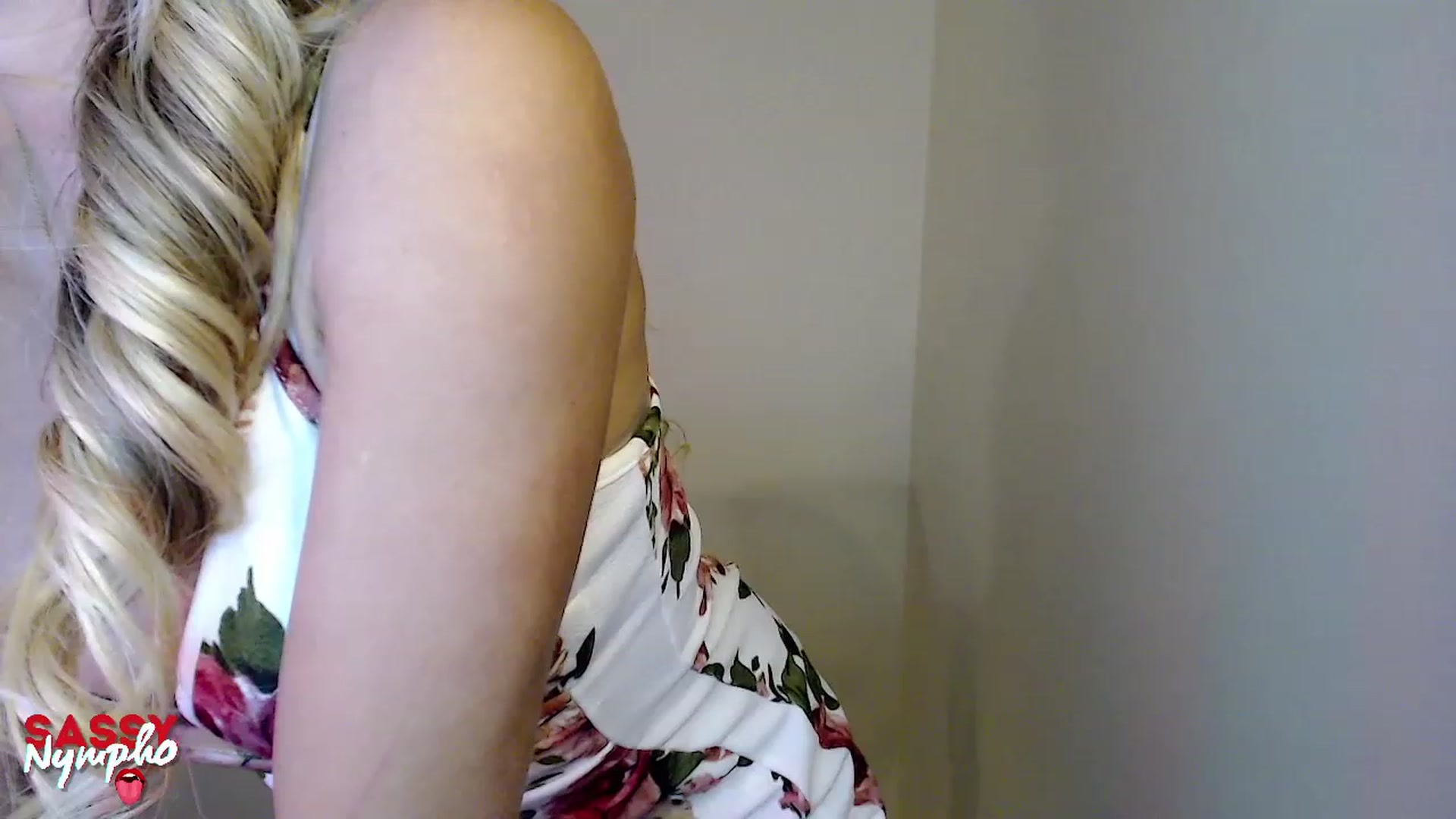 Gallery image thumbnail from Throat_GoatXx's myfreecams stream on, 04/29/2023, 07:08 image 7 of 20