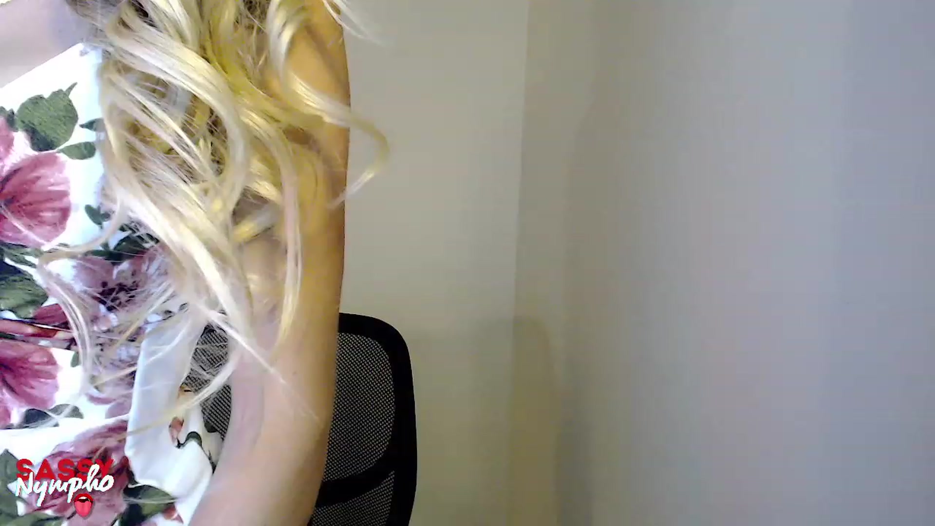 Gallery image thumbnail from Throat_GoatXx's myfreecams stream on, 04/29/2023, 07:08 image 3 of 20