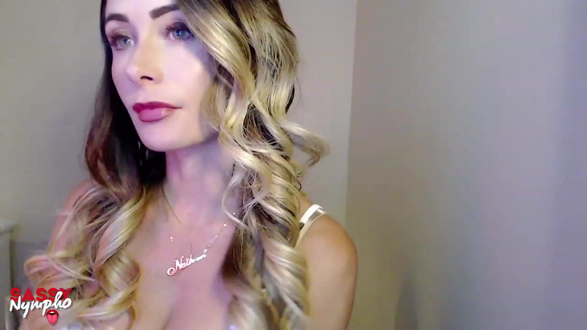 Gallery image thumbnail from Throat_GoatXx's myfreecams stream on, 04/29/2023, 07:26 image 16 of 20