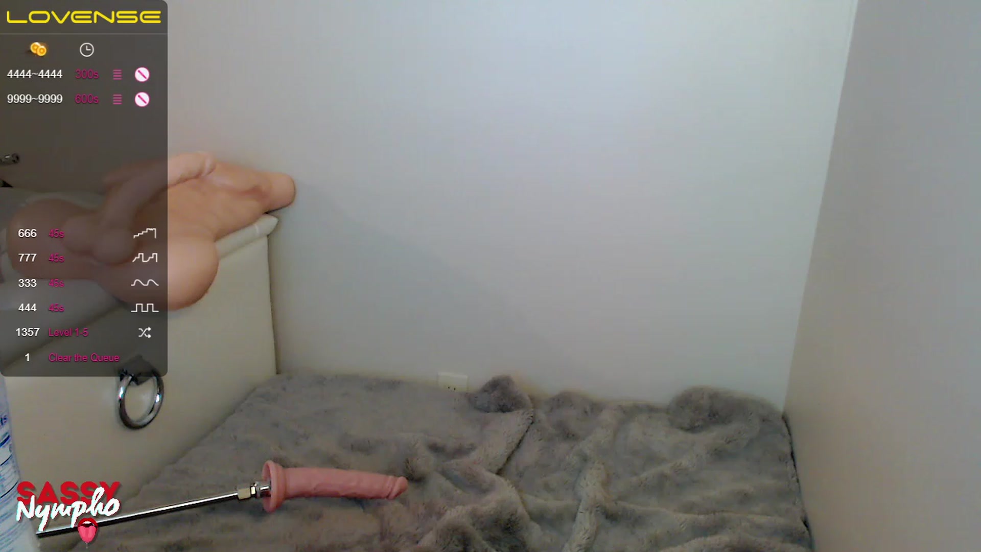 Gallery image thumbnail from Throat_GoatXx's myfreecams stream on, 04/29/2023, 17:25 image 14 of 20