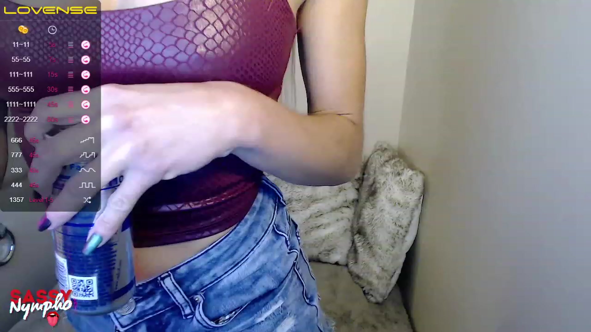 Gallery image thumbnail from Throat_GoatXx's myfreecams stream on, 05/01/2023, 04:39 image 14 of 20