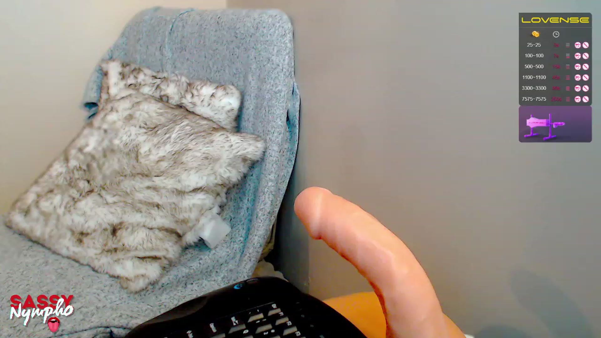 Gallery image thumbnail from Throat_GoatXx's myfreecams stream on, 05/07/2023, 20:00 image 5 of 20