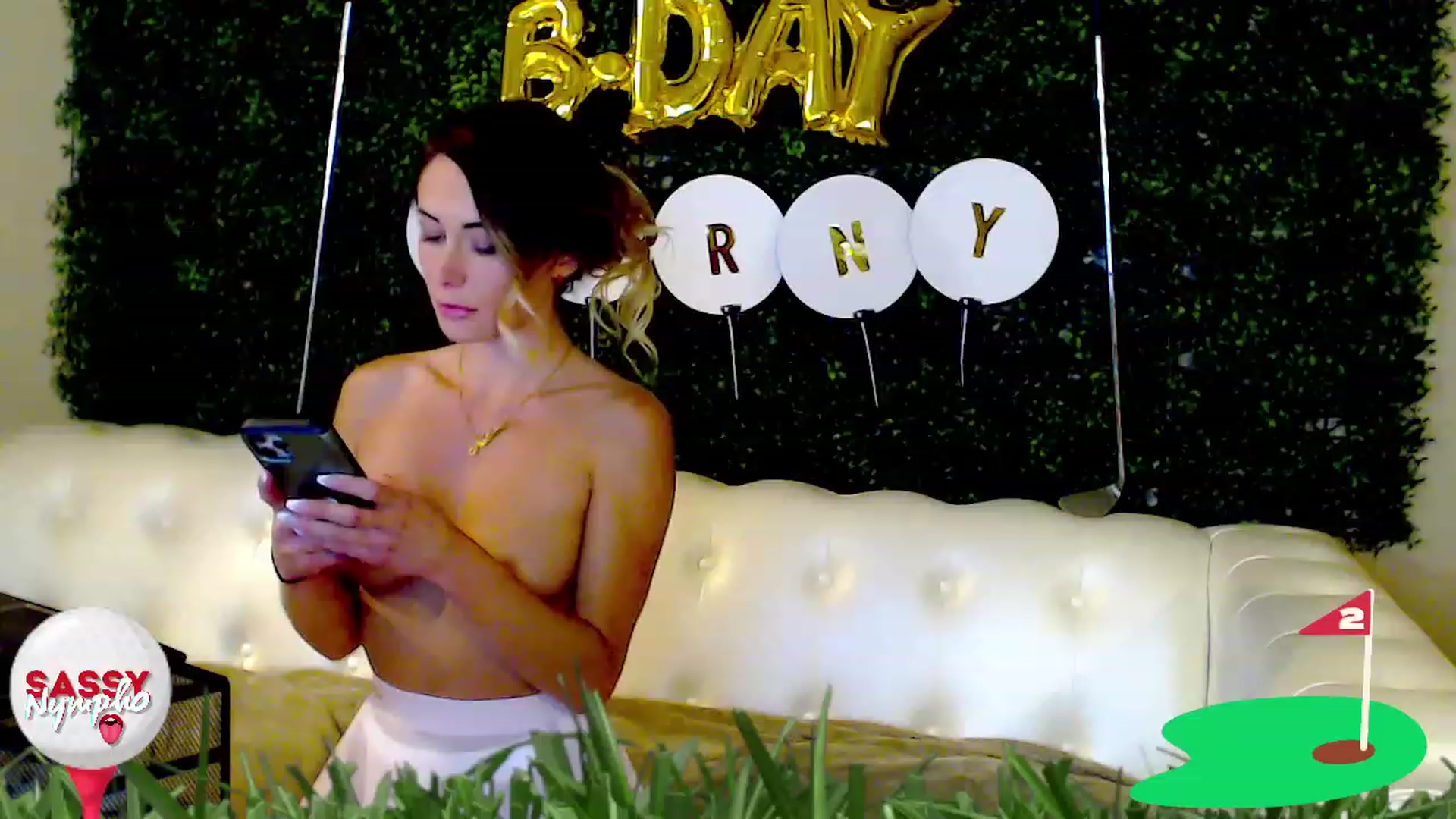 Gallery image thumbnail from Throat_GoatXx's myfreecams stream on, 05/13/2023, 17:21 image 3 of 20