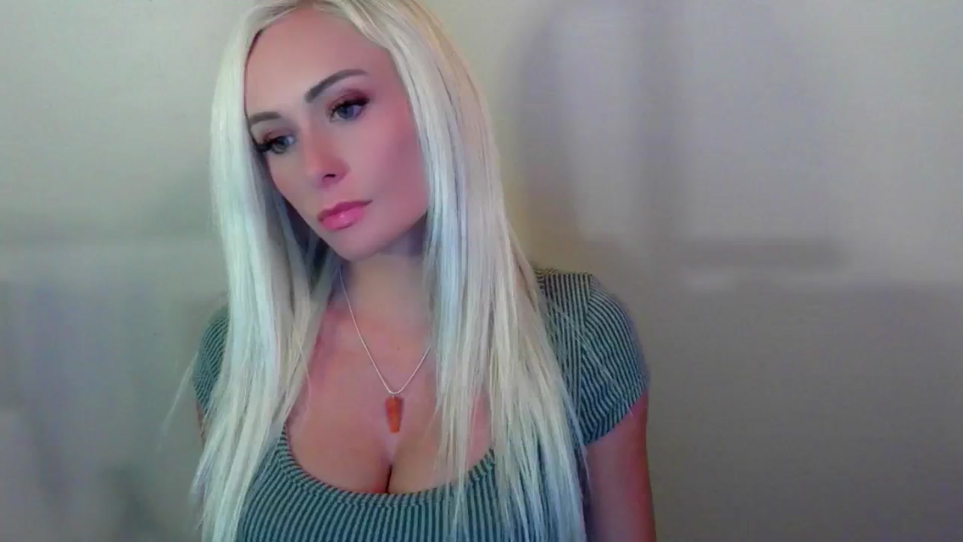 Gallery image thumbnail from Throat_GoatXx's myfreecams stream on, 07/20/2024, 16:51 image 12 of 20