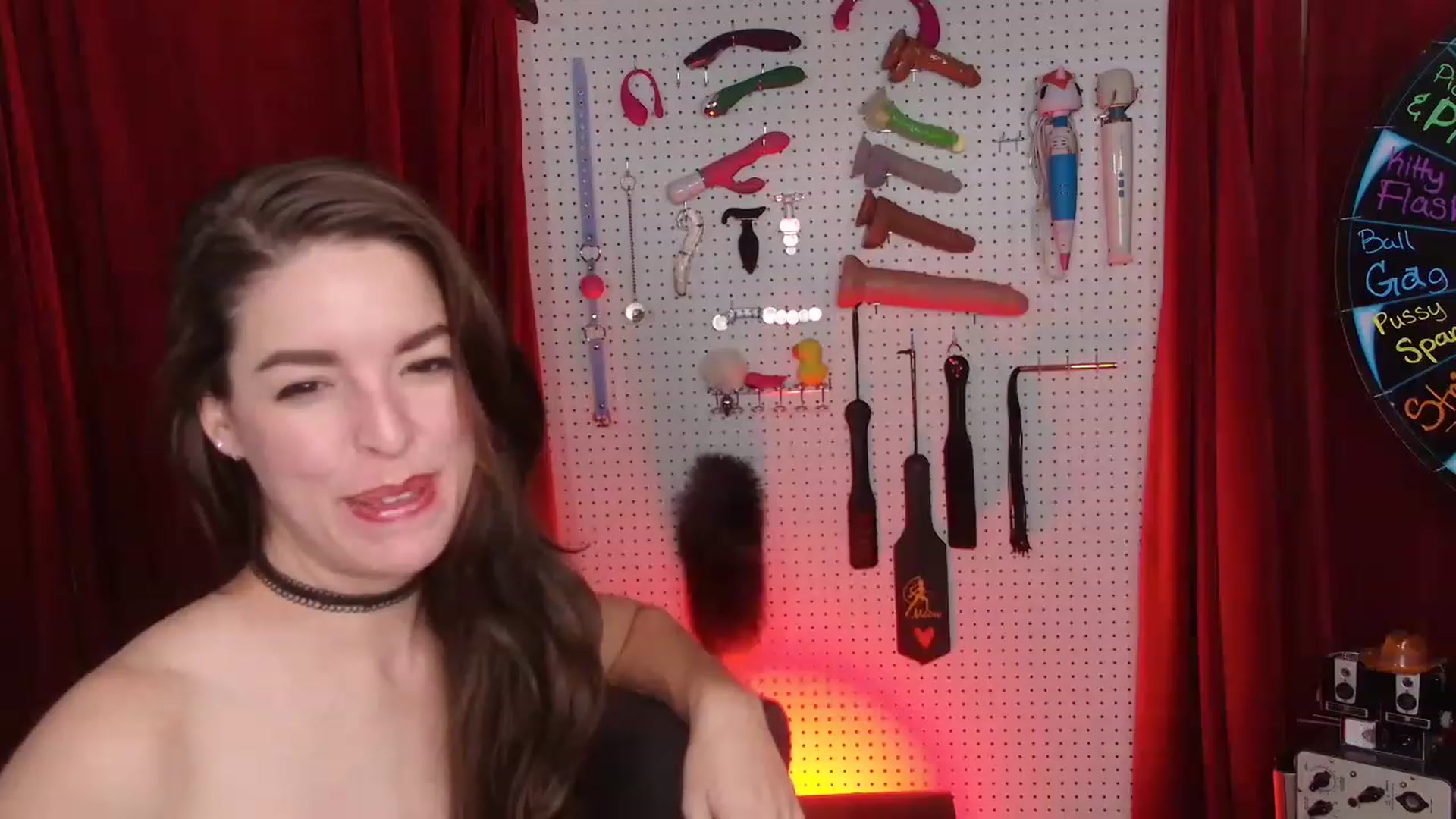 Gallery image thumbnail from ThunderKitten's myfreecams stream on, 11/15/2022, 07:52 image 7 of 20