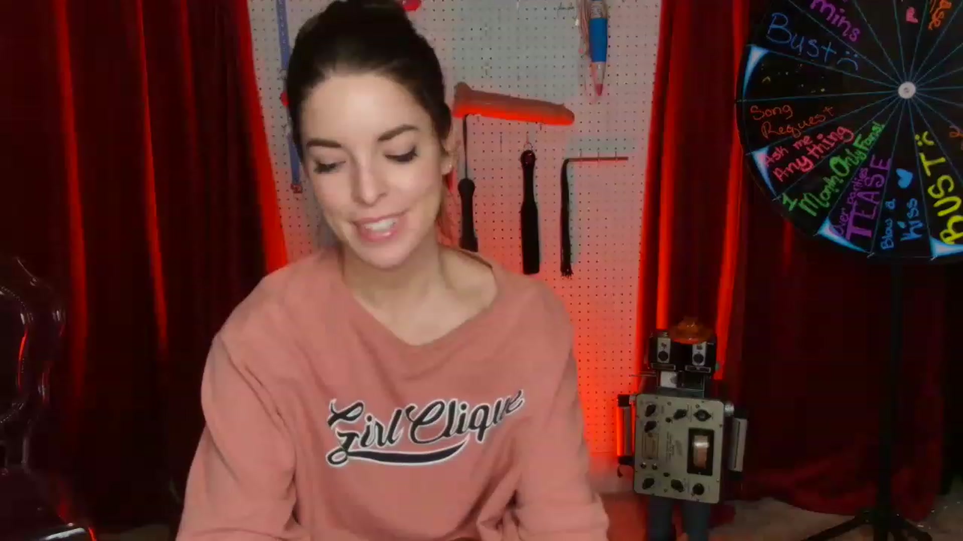 Gallery image thumbnail from ThunderKitten's myfreecams stream on, 12/01/2022, 10:11 image 5 of 20