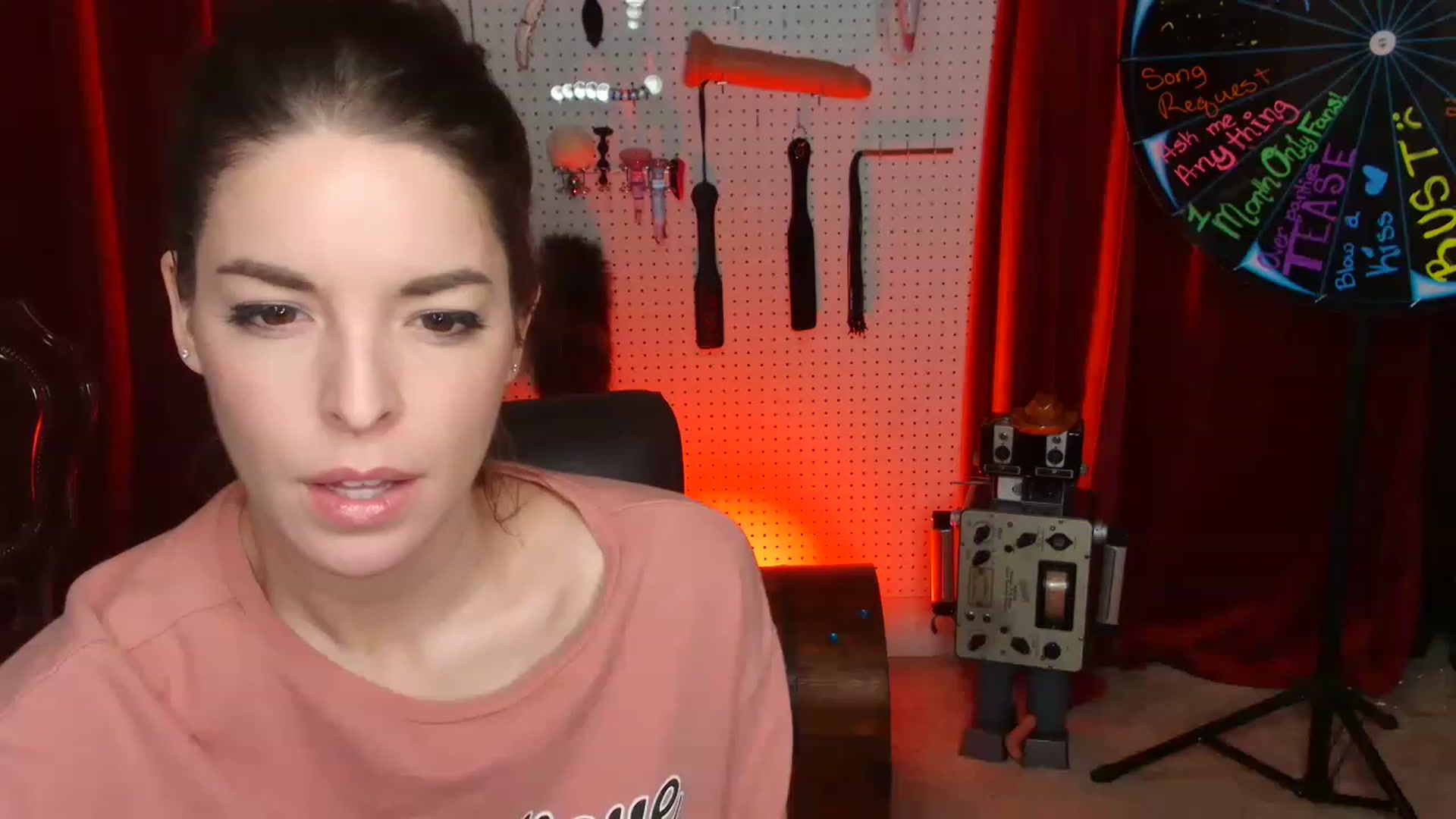 Gallery image thumbnail from ThunderKitten's myfreecams stream on, 12/01/2022, 10:11 image 2 of 20