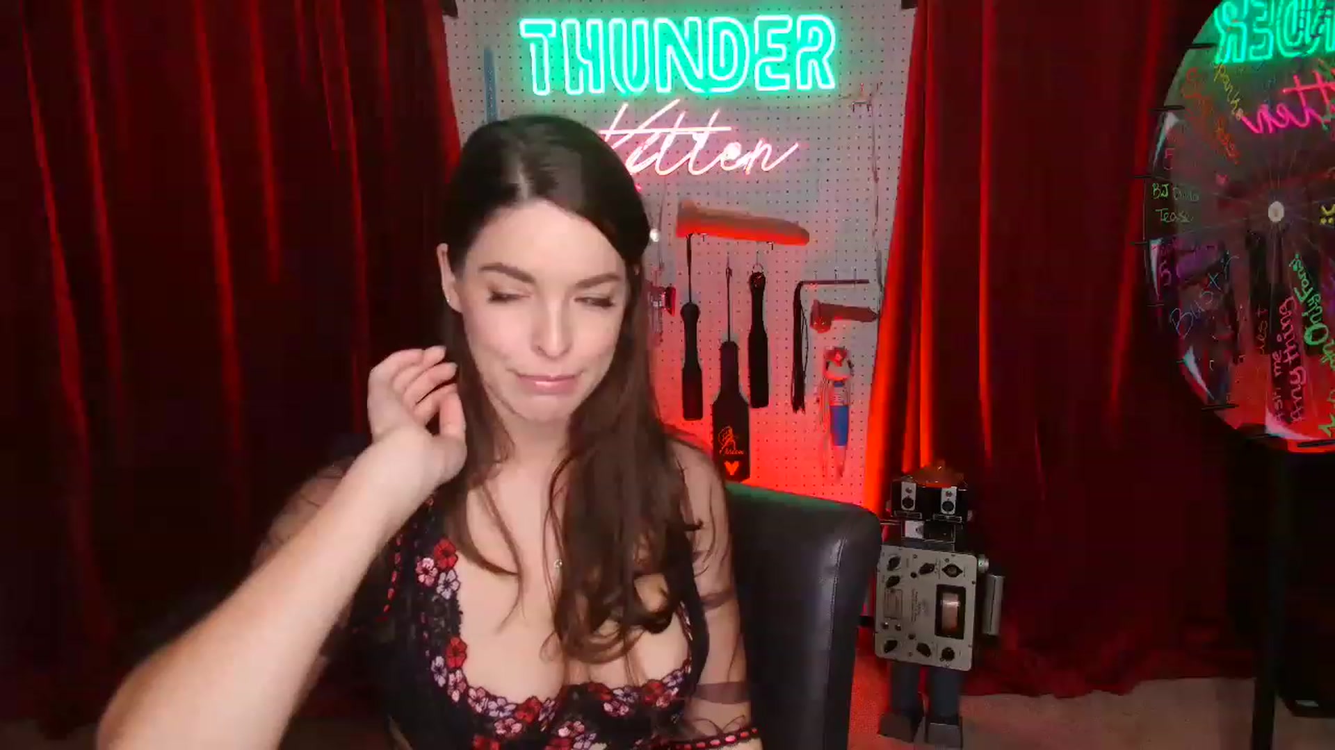 Gallery image thumbnail from ThunderKitten's myfreecams stream on, 12/06/2022, 07:40 image 6 of 20