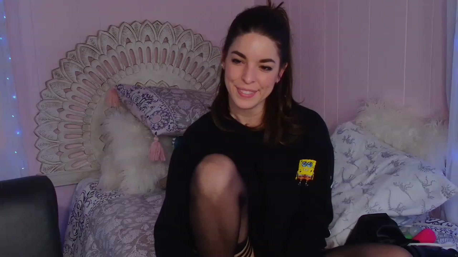 Gallery image thumbnail from ThunderKitten's myfreecams stream on, 12/17/2022, 07:30 image 8 of 20