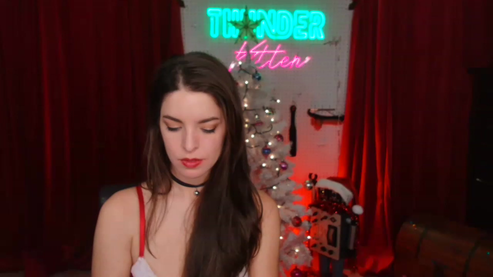Gallery image thumbnail from ThunderKitten's myfreecams stream on, 12/21/2022, 11:02 image 10 of 20