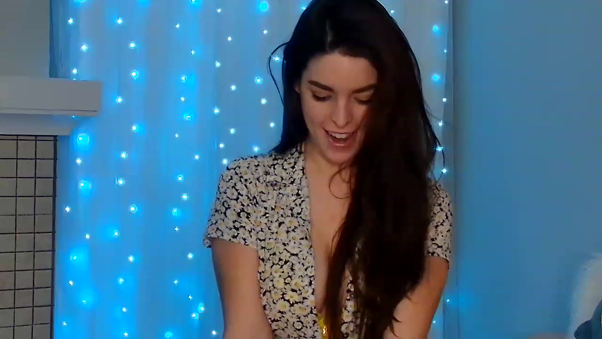 Gallery image thumbnail from ThunderKitten's myfreecams stream on, 01/31/2023, 10:14 image 2 of 20