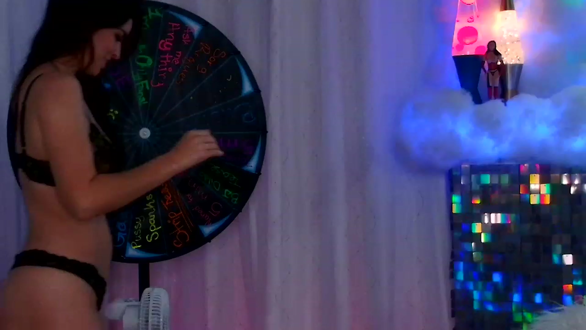 Gallery image thumbnail from ThunderKitten's myfreecams stream on, 05/02/2023, 10:08 image 14 of 20