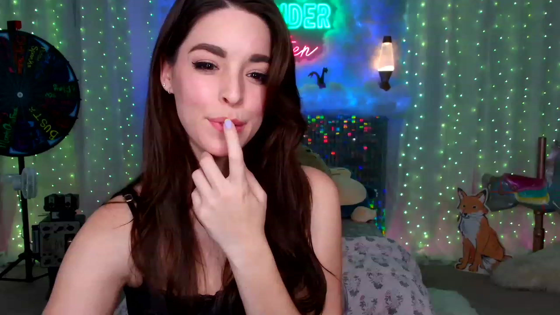 Gallery image thumbnail from ThunderKitten's myfreecams stream on, 05/04/2023, 06:18 image 10 of 20