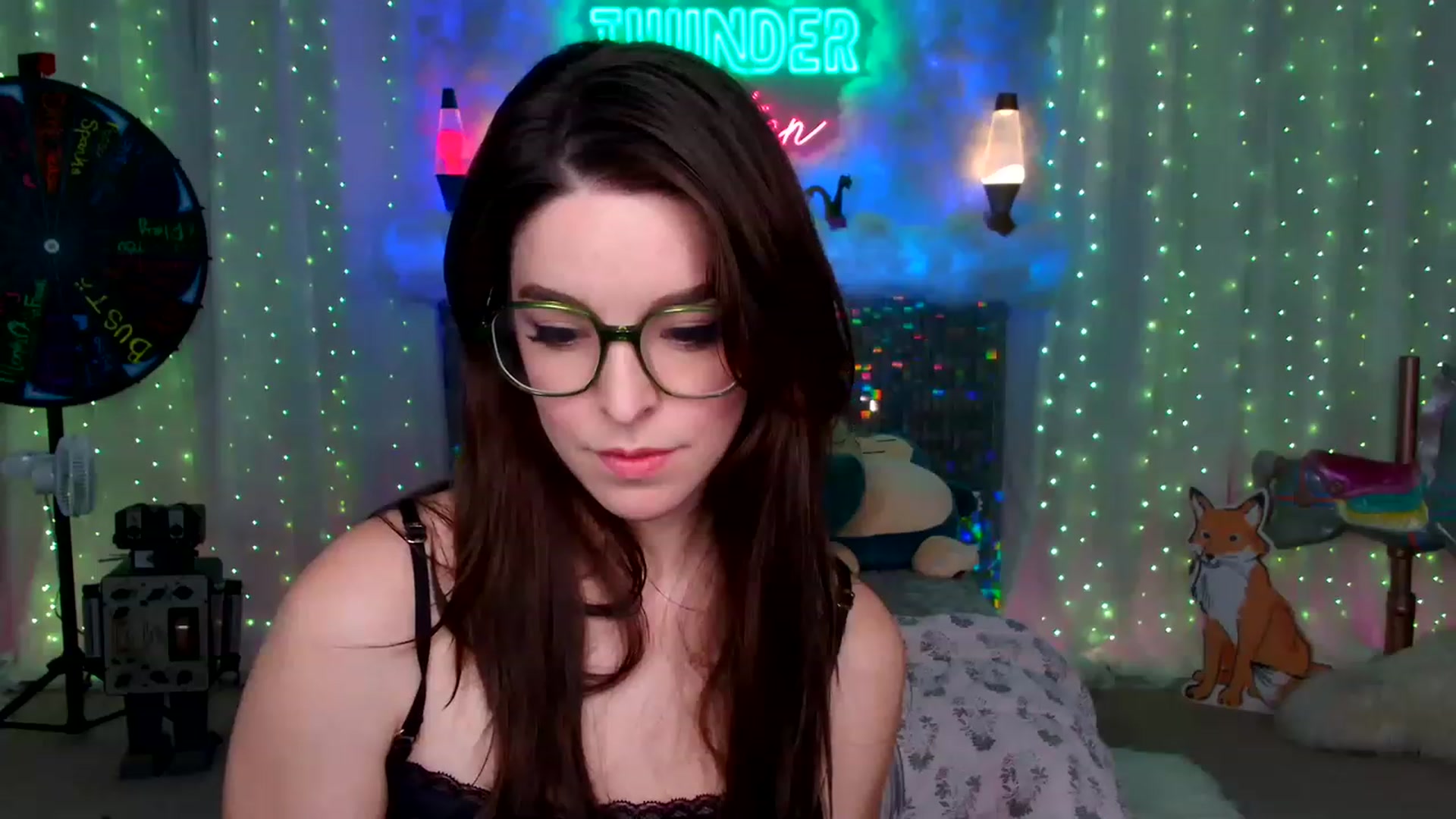 Gallery image thumbnail from ThunderKitten's myfreecams stream on, 05/04/2023, 06:18 image 13 of 20