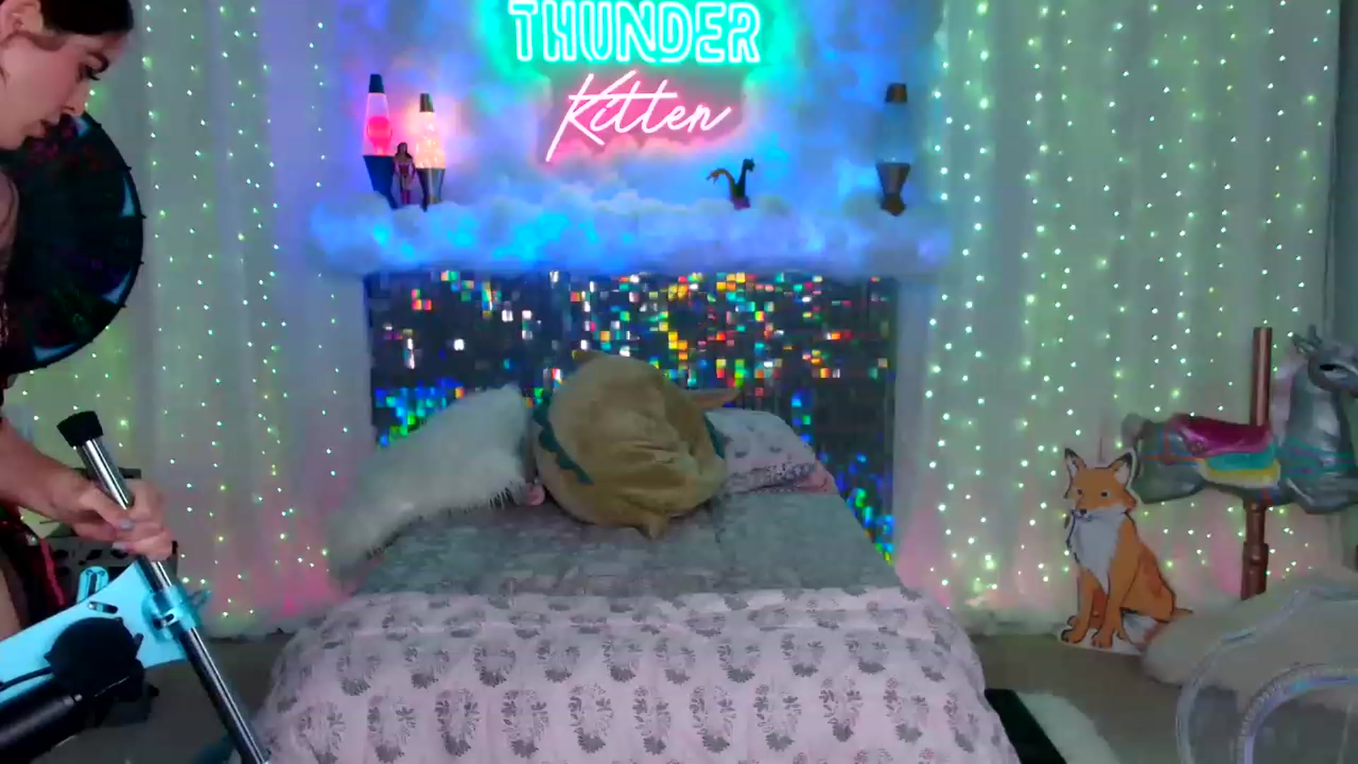 Gallery image thumbnail from ThunderKitten's myfreecams stream on, 05/06/2023, 05:38 image 15 of 20
