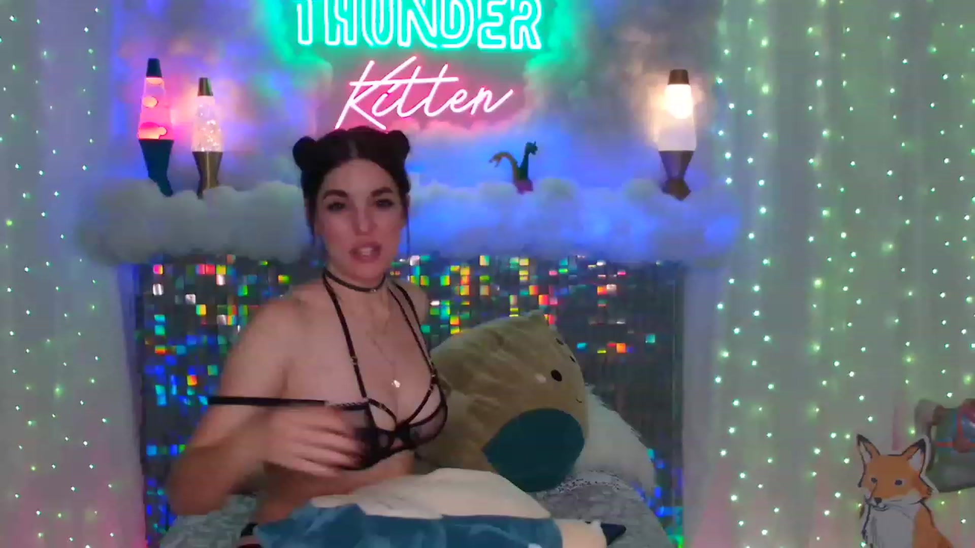 Gallery image thumbnail from ThunderKitten's myfreecams stream on, 05/18/2023, 10:05 image 15 of 20