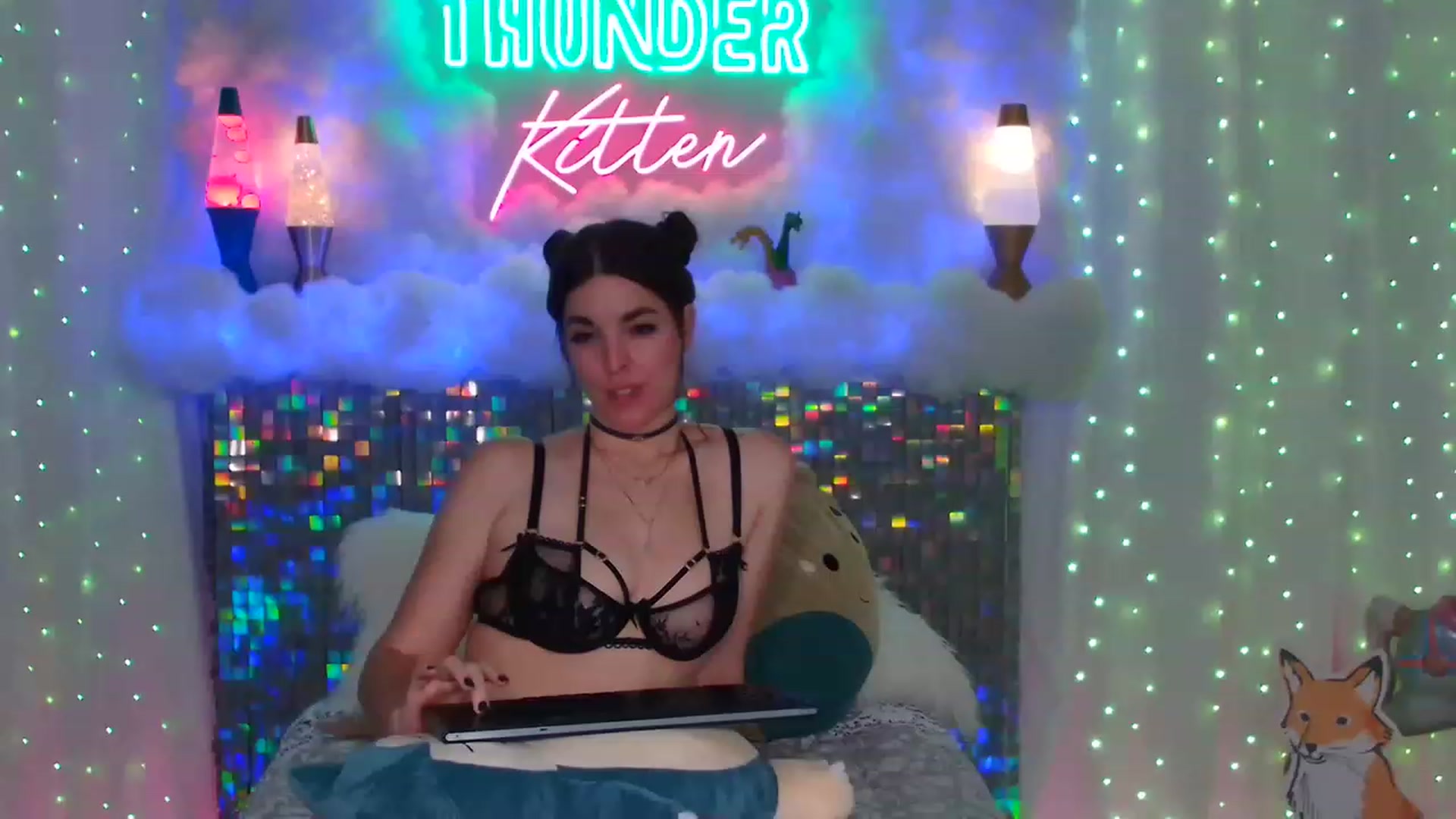 Gallery image thumbnail from ThunderKitten's myfreecams stream on, 05/18/2023, 10:05 image 11 of 20