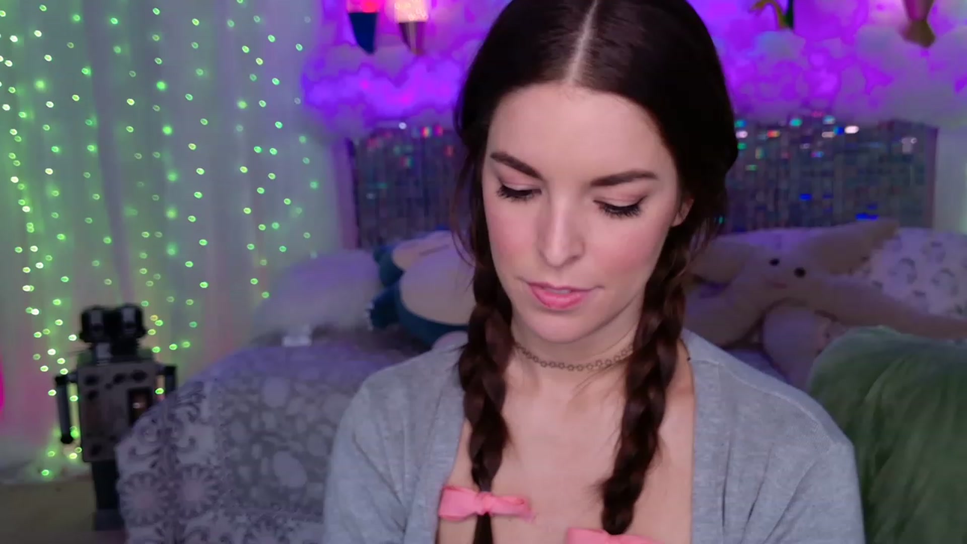 Gallery image thumbnail from ThunderKitten's myfreecams stream on, 08/08/2023, 05:47 image 14 of 20