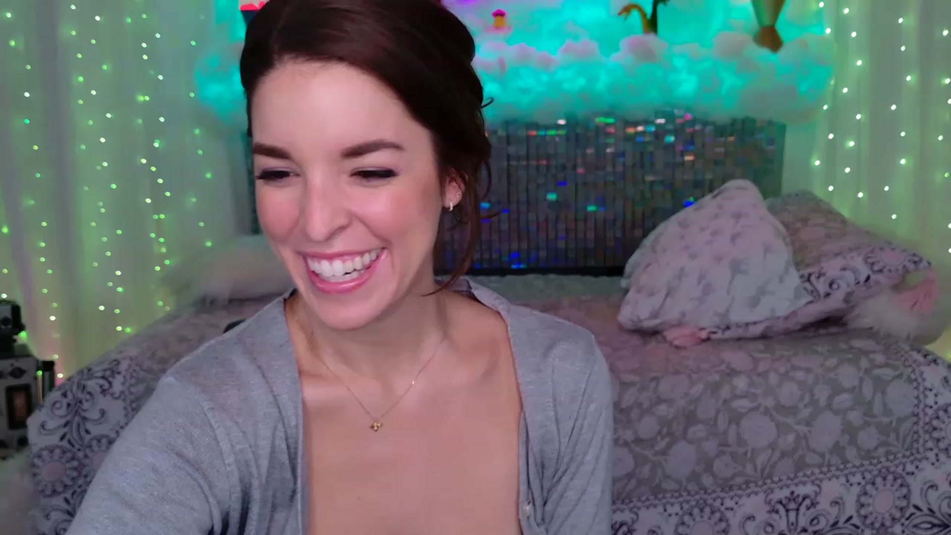 Gallery image thumbnail from ThunderKitten's myfreecams stream on, 08/24/2023, 08:47 image 9 of 20