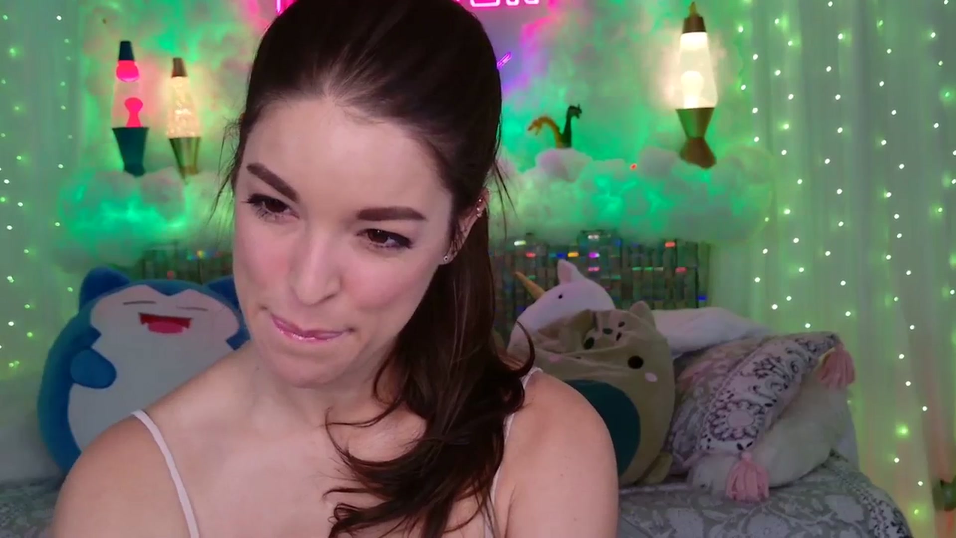 Gallery image thumbnail from ThunderKitten's myfreecams stream on, 10/04/2023, 06:20 image 9 of 20