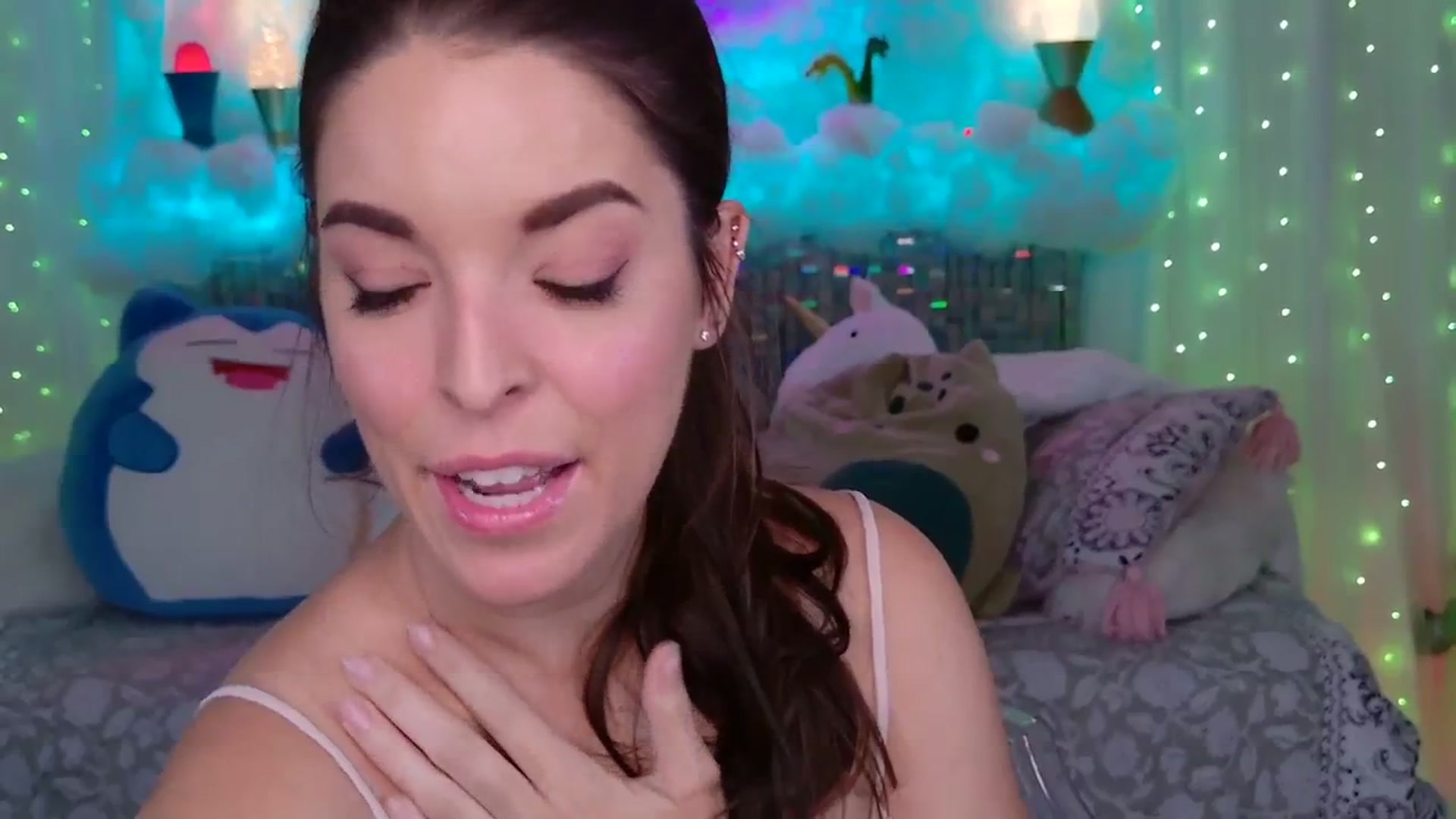 Gallery image thumbnail from ThunderKitten's myfreecams stream on, 10/04/2023, 06:20 image 18 of 20
