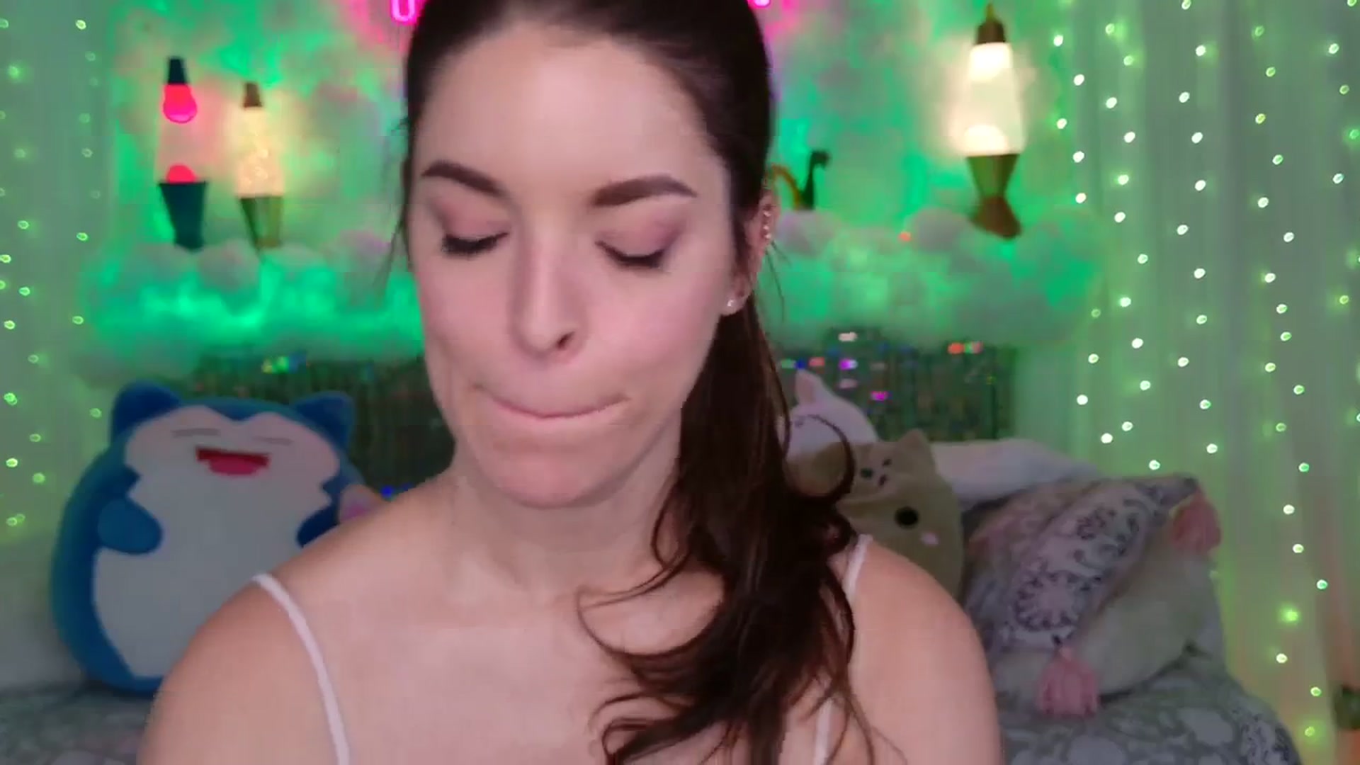 Gallery image thumbnail from ThunderKitten's myfreecams stream on, 10/04/2023, 06:20 image 8 of 20