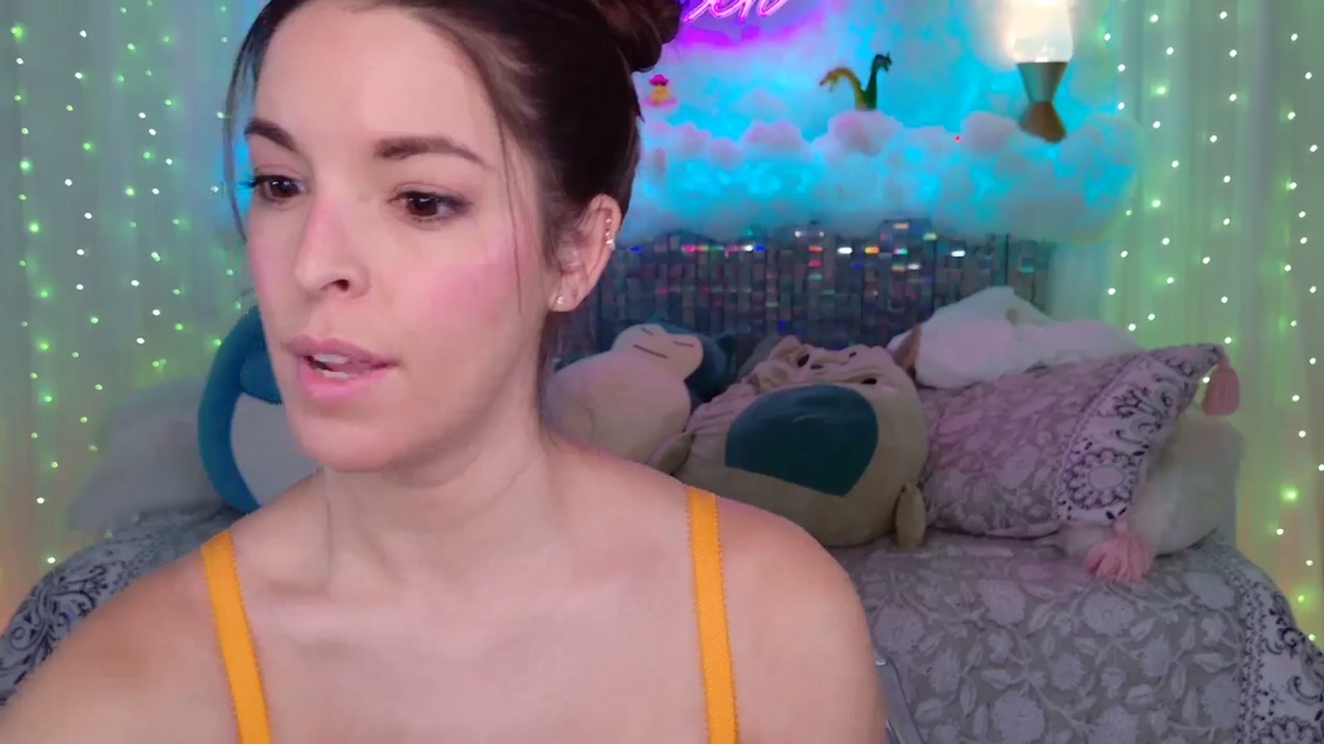 Gallery image thumbnail from ThunderKitten's myfreecams stream on, 10/05/2023, 07:20 image 5 of 20