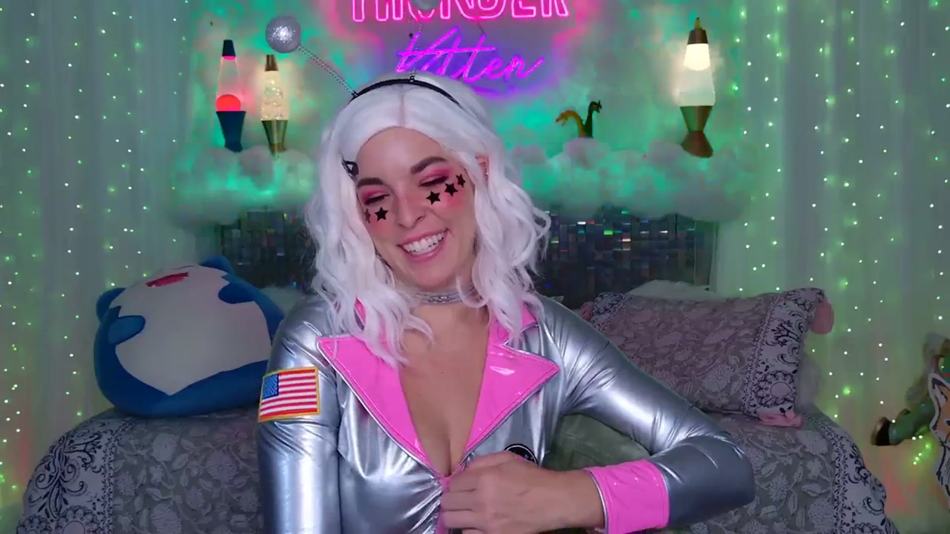 Gallery image thumbnail from ThunderKitten's myfreecams stream on, 11/02/2023, 11:09 image 2 of 20