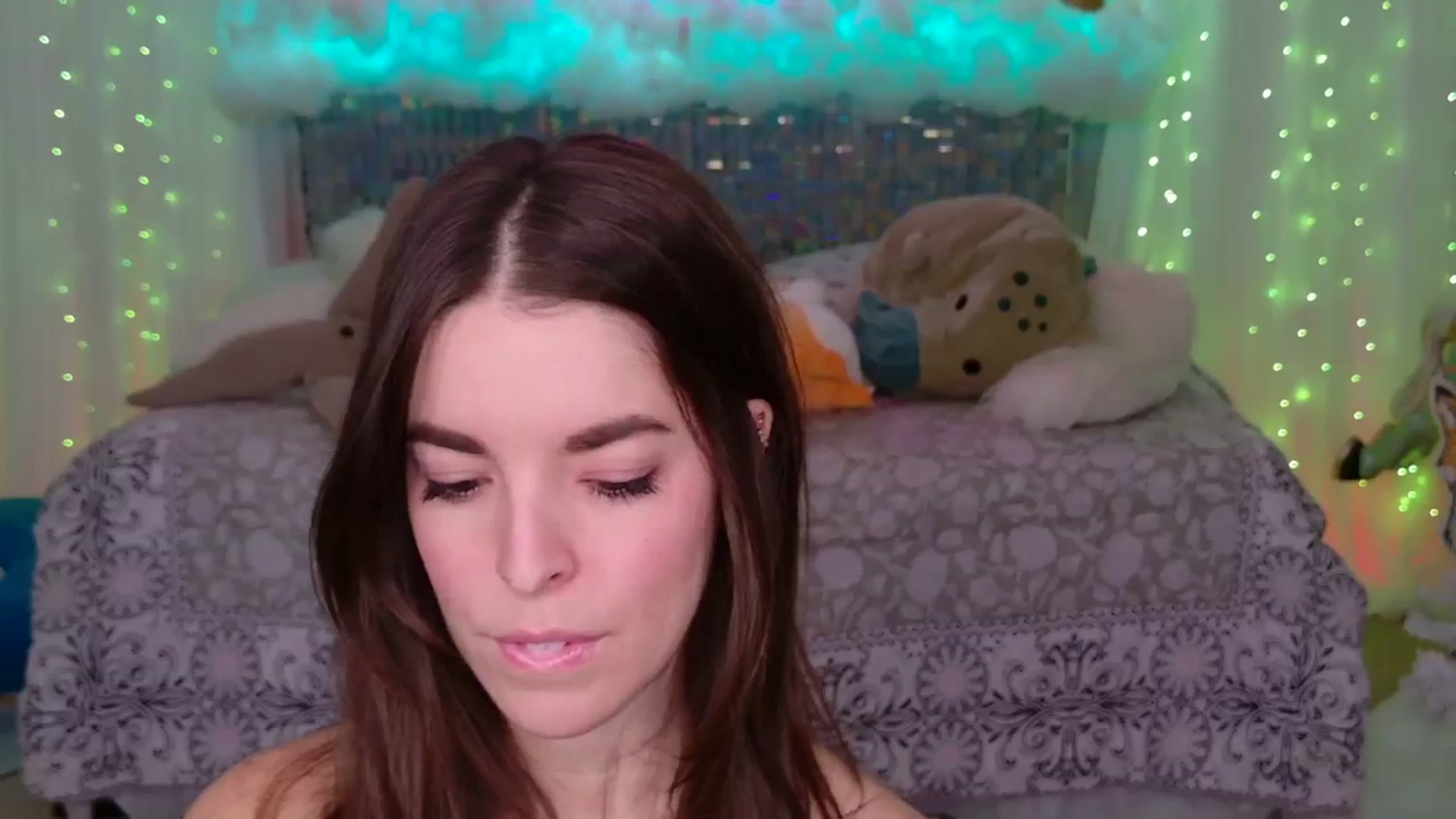 Gallery image thumbnail from ThunderKitten's myfreecams stream on, 12/10/2023, 08:19 image 11 of 20