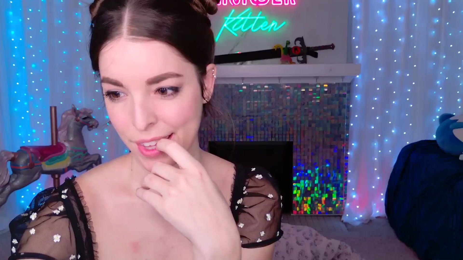 Gallery image thumbnail from ThunderKitten's myfreecams stream on, 01/23/2024, 07:57 image 10 of 20