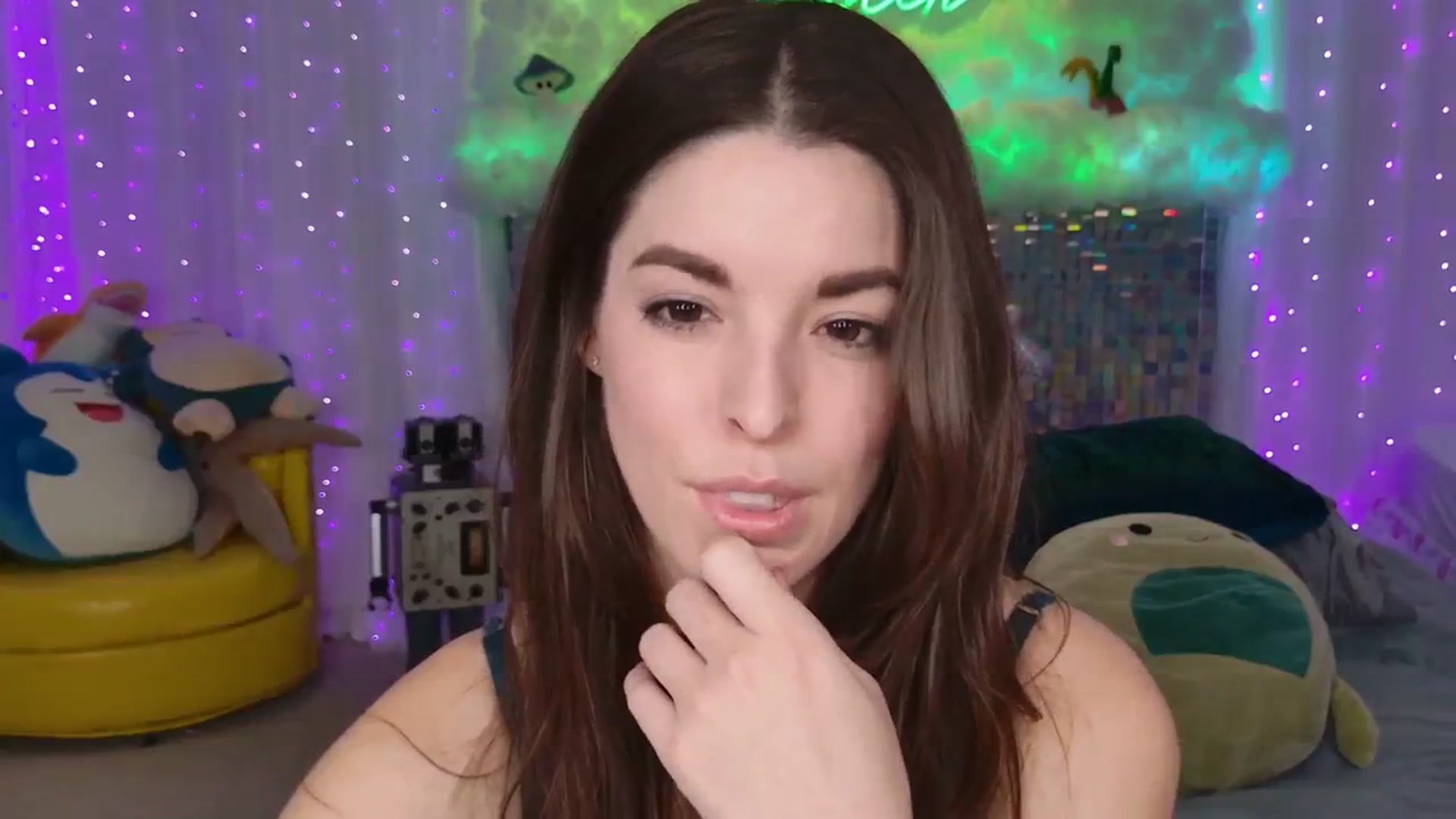 Gallery image thumbnail from ThunderKitten's myfreecams stream on, 03/23/2024, 06:33 image 17 of 20