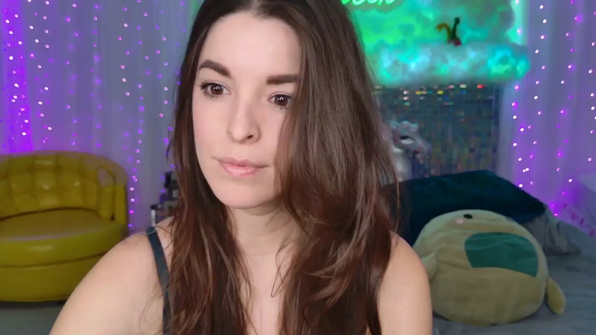 Gallery image thumbnail from ThunderKitten's myfreecams stream on, 03/23/2024, 06:33 image 9 of 20