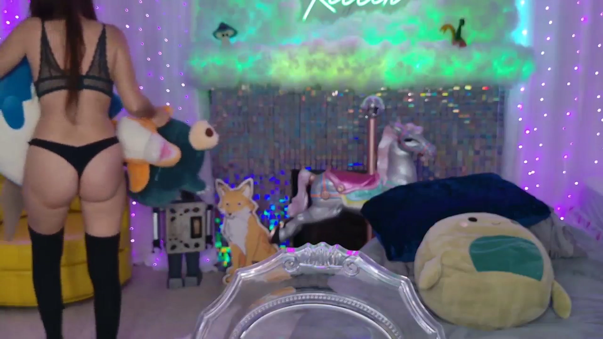 Gallery image thumbnail from ThunderKitten's myfreecams stream on, 03/23/2024, 06:33 image 12 of 20