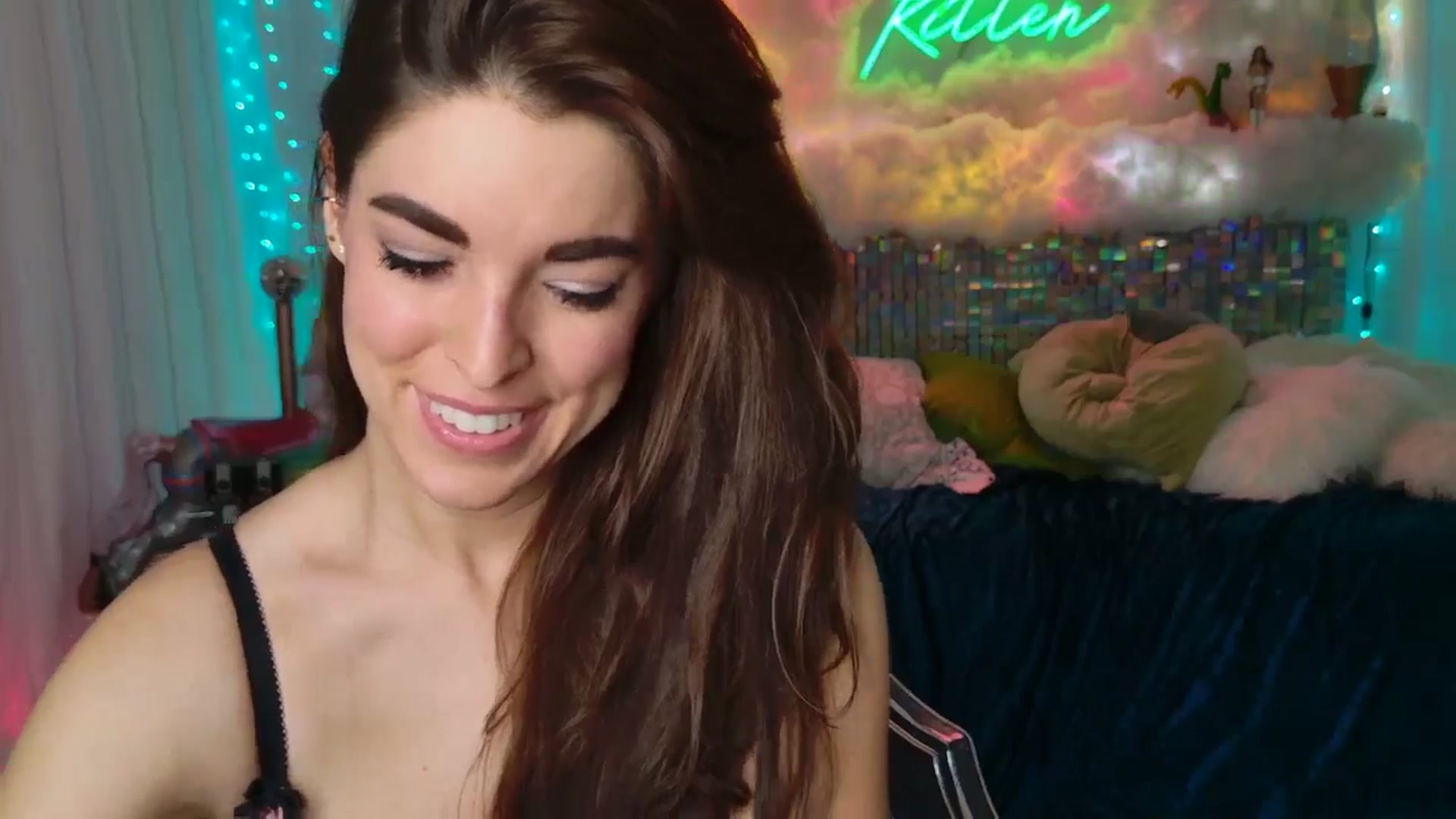 Gallery image thumbnail from ThunderKitten's myfreecams stream on, 05/21/2024, 09:05 image 5 of 20