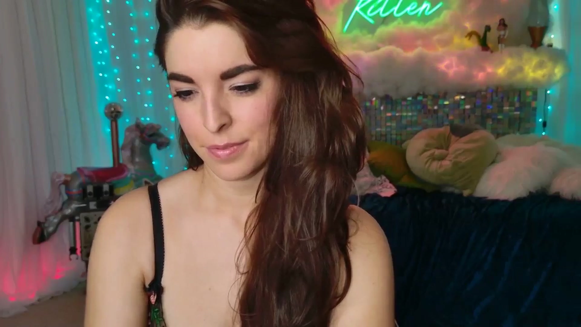 Gallery image thumbnail from ThunderKitten's myfreecams stream on, 05/21/2024, 09:05 image 7 of 20
