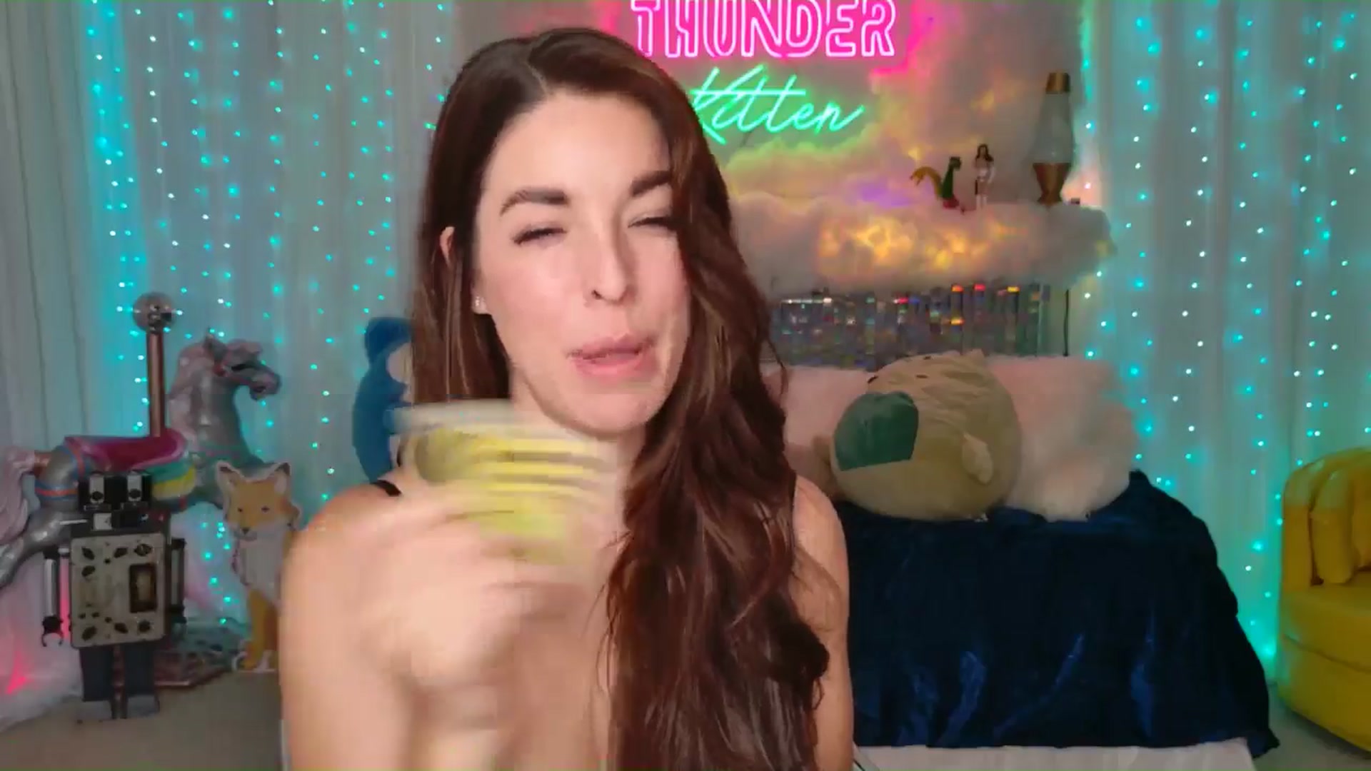 Gallery image thumbnail from ThunderKitten's myfreecams stream on, 07/19/2024, 07:47 image 9 of 20