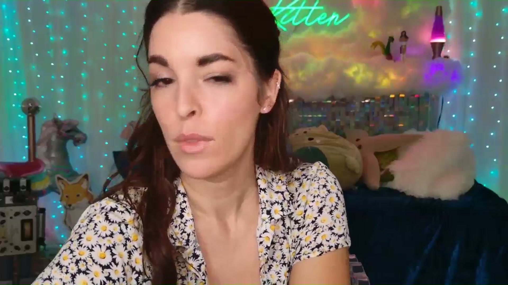 Gallery image thumbnail from ThunderKitten's myfreecams stream on, 07/25/2024, 07:02 image 6 of 20