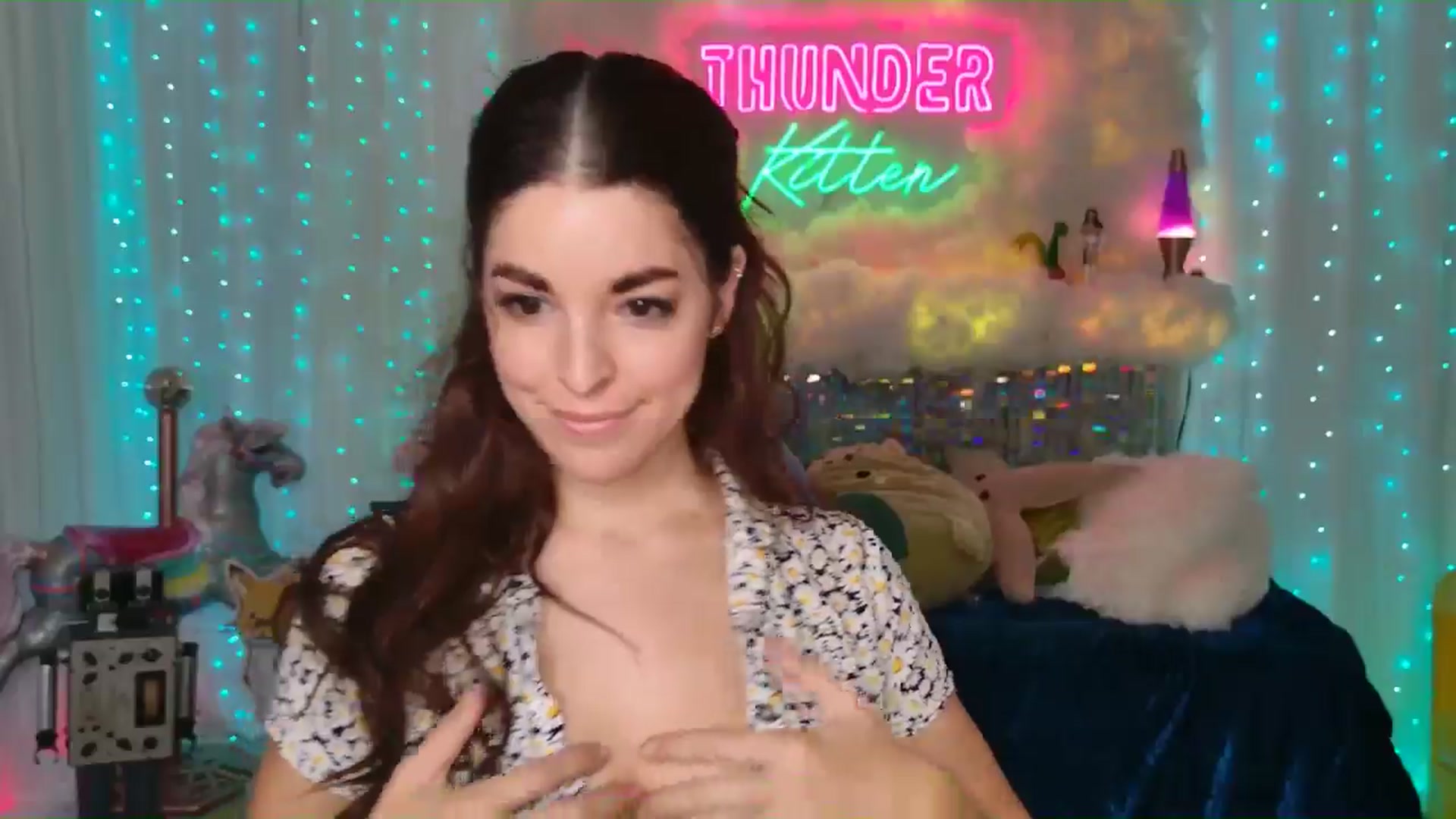 Gallery image thumbnail from ThunderKitten's myfreecams stream on, 07/25/2024, 07:02 image 15 of 20