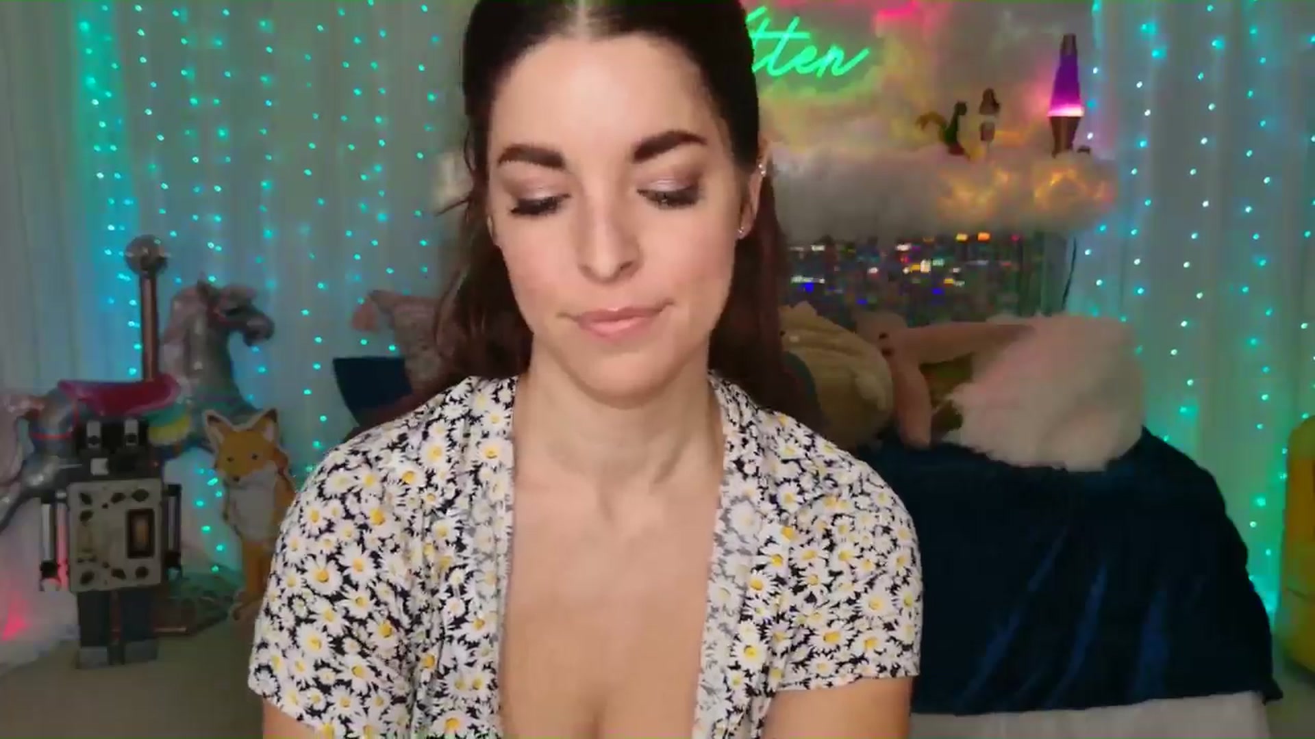 Gallery image thumbnail from ThunderKitten's myfreecams stream on, 07/25/2024, 07:02 image 18 of 20